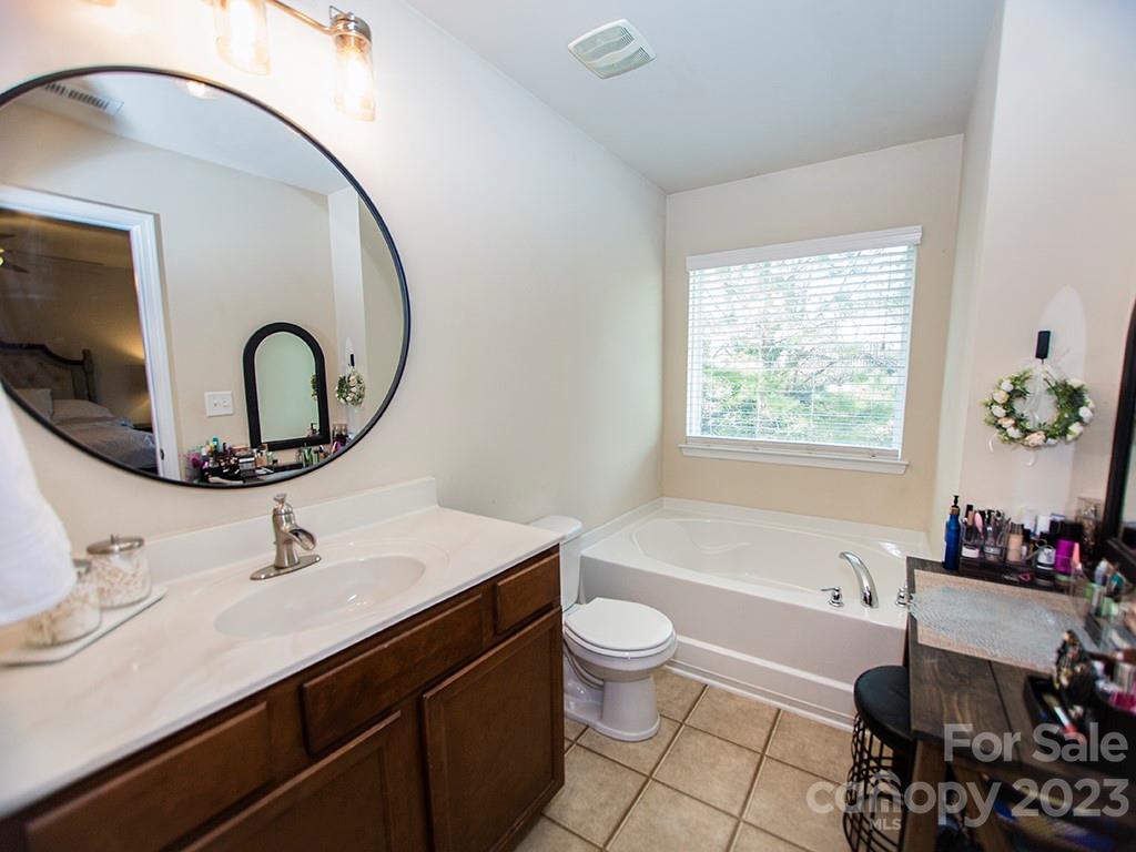 The Mews at Laurel Valley - Residential