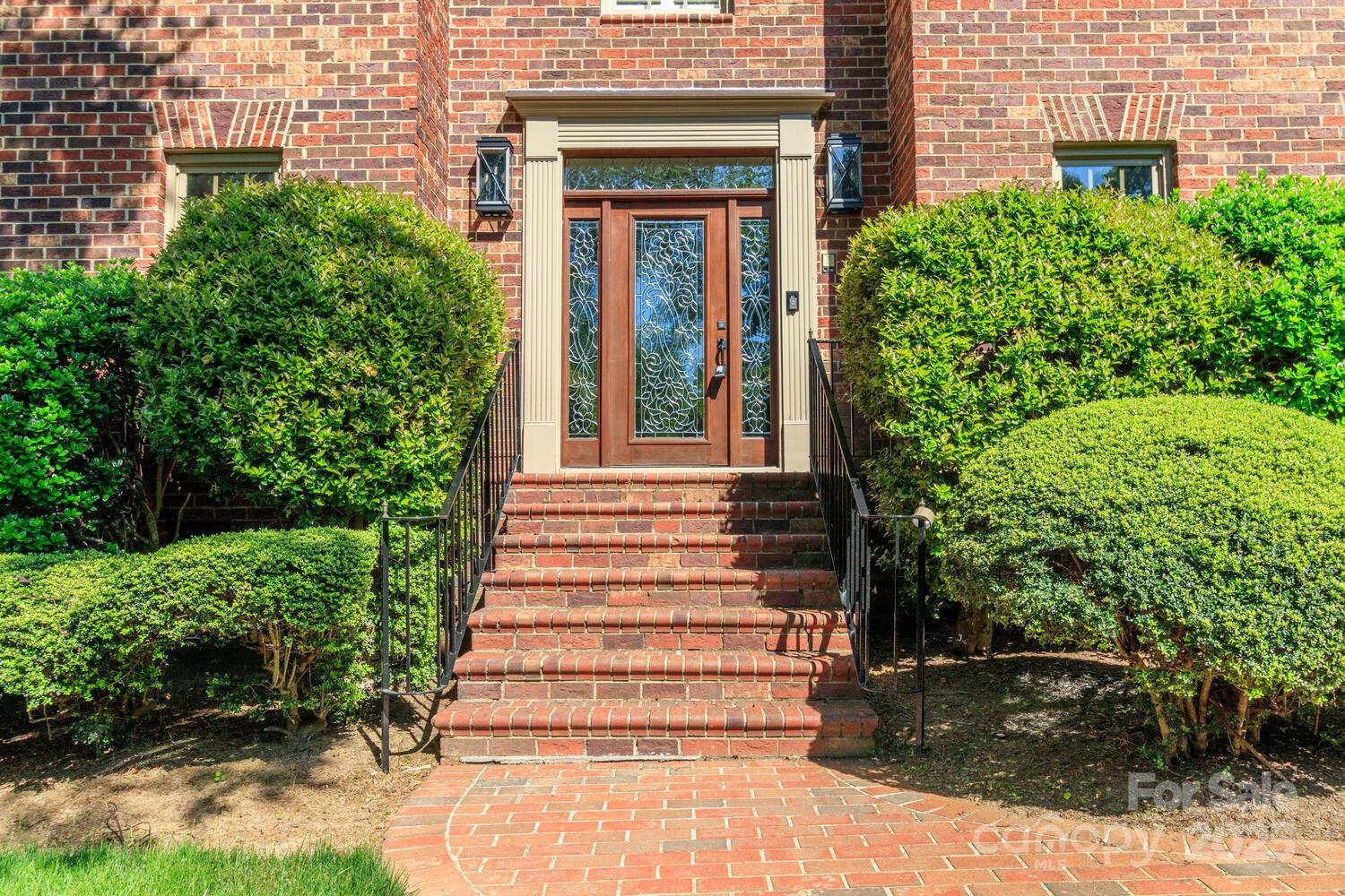 1233 Weymouth Lane