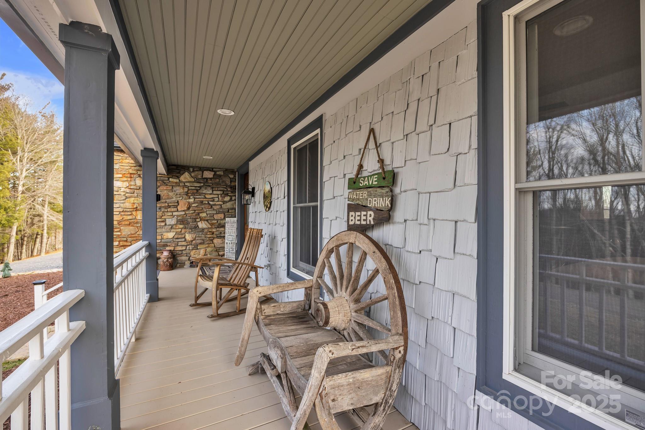 559 Brownstone Lane