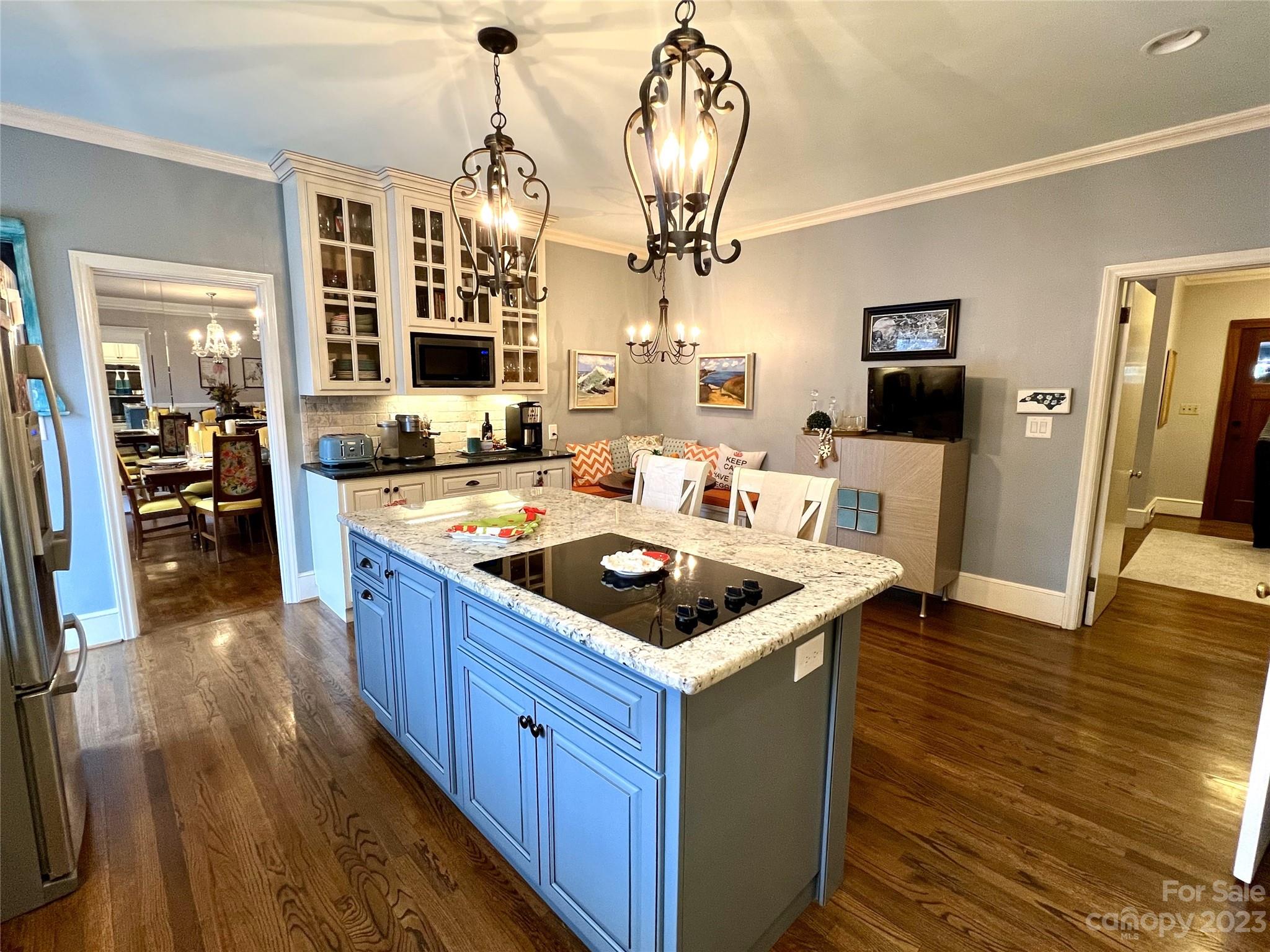 Forest Hills - Residential