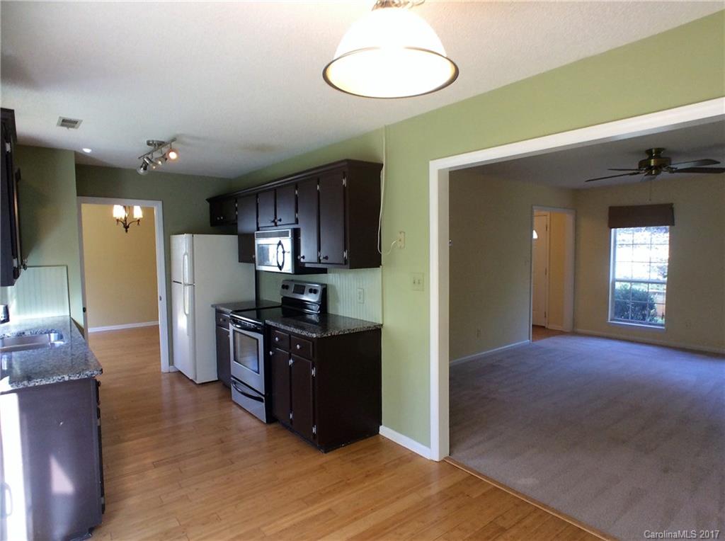 Olde Whitehall - Residential Lease