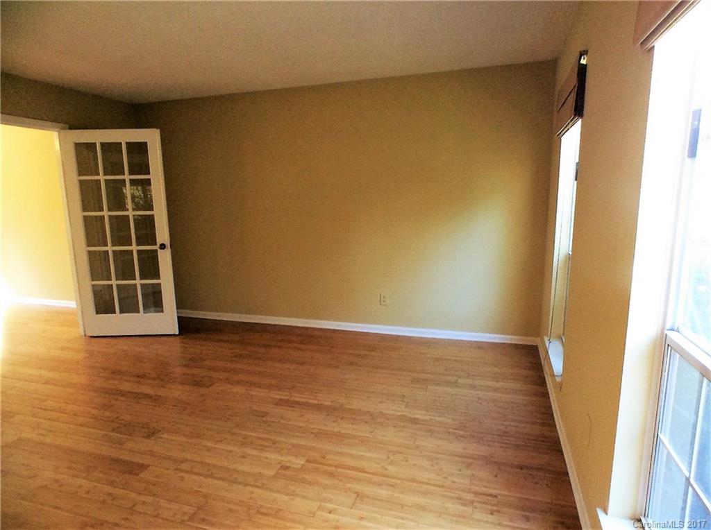 Olde Whitehall - Residential Lease