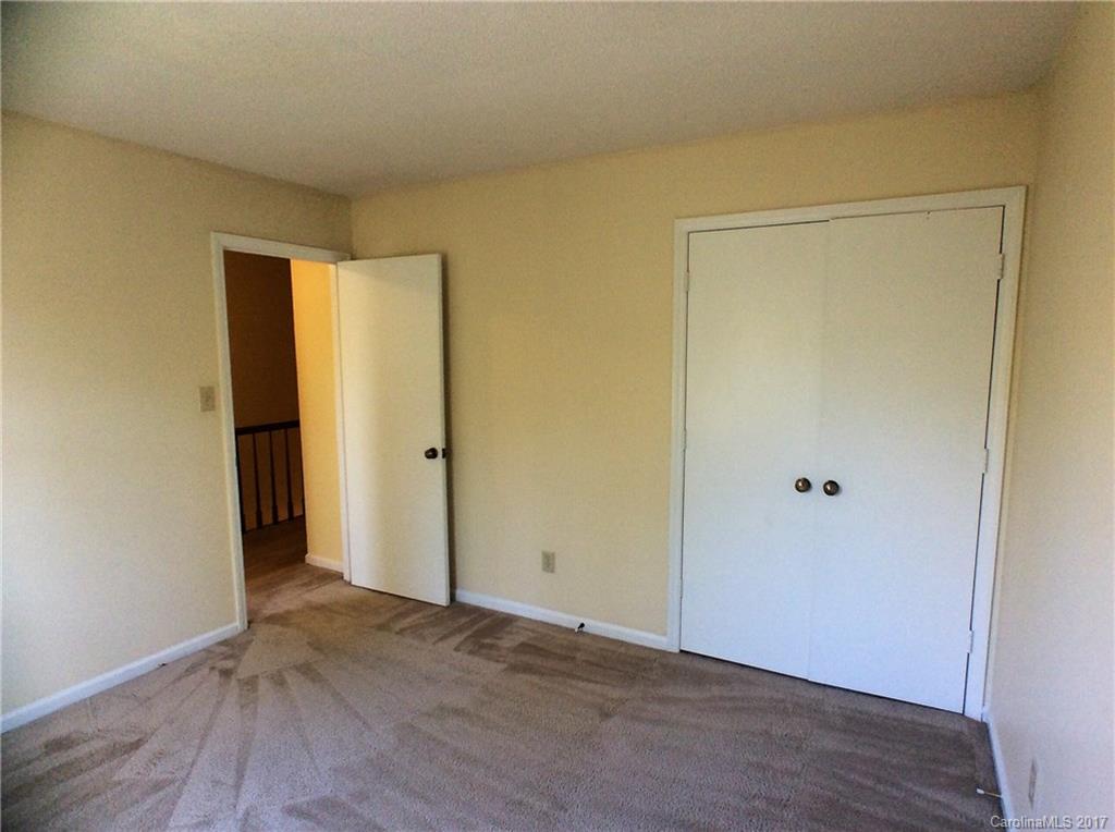 Olde Whitehall - Residential Lease