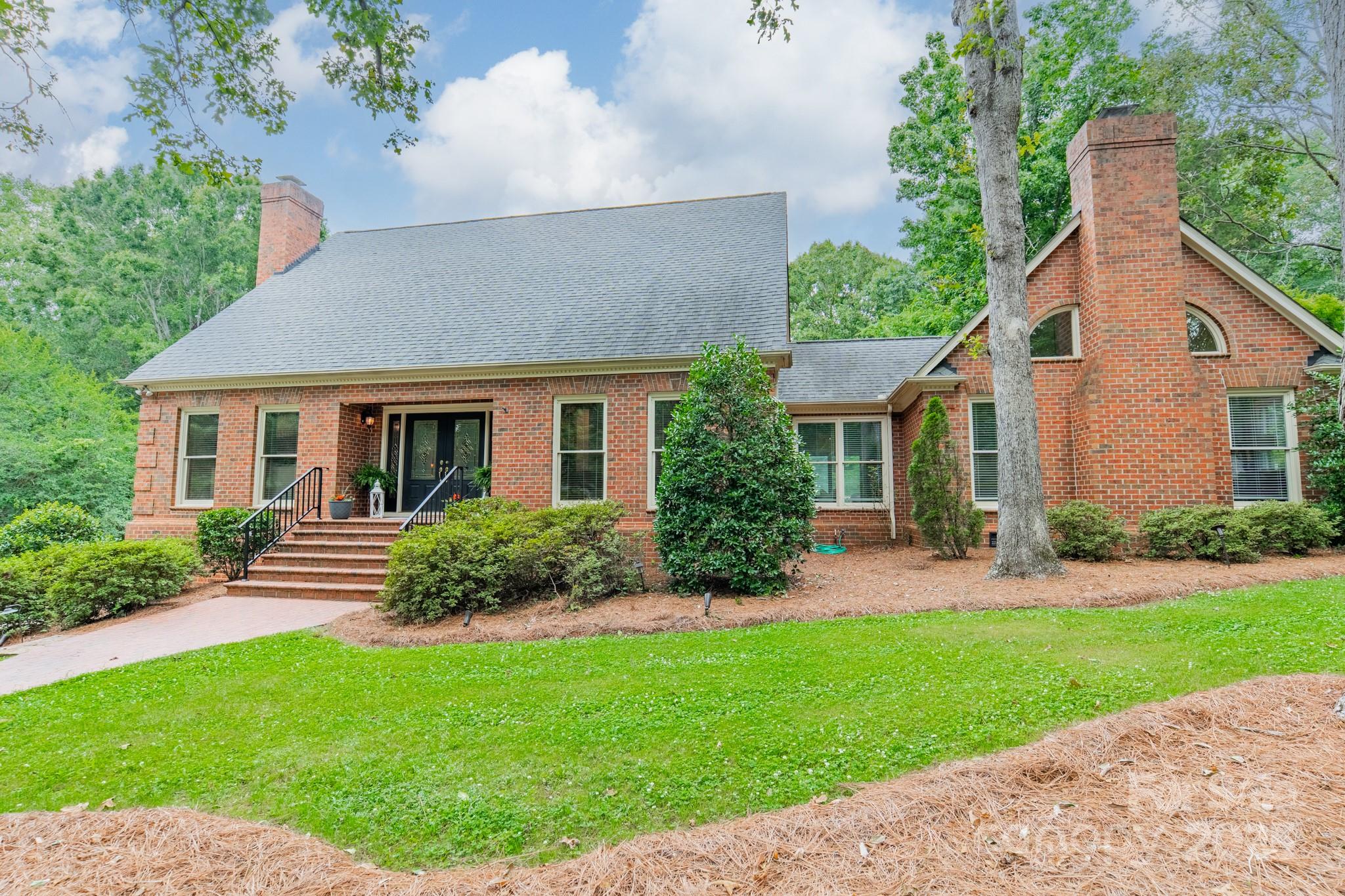 2332 Hemby Place