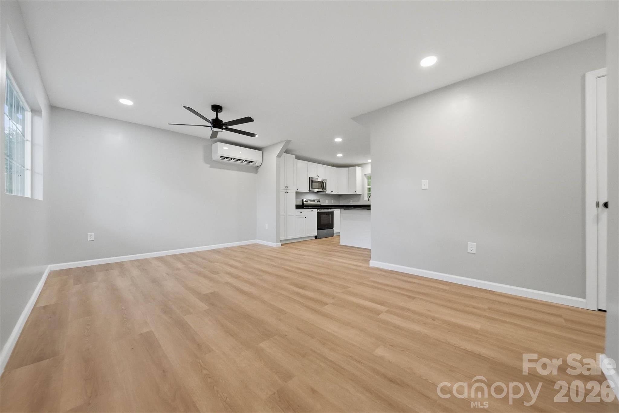 375 Shasta Lane SW
