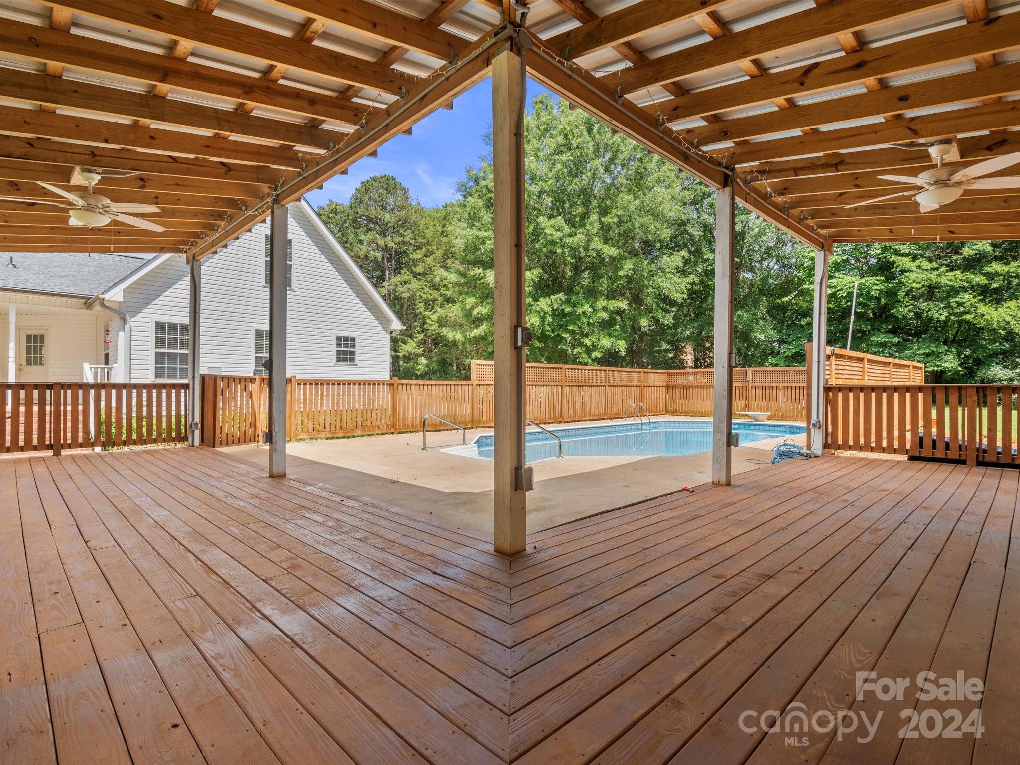 Hutchinson Place - Residential