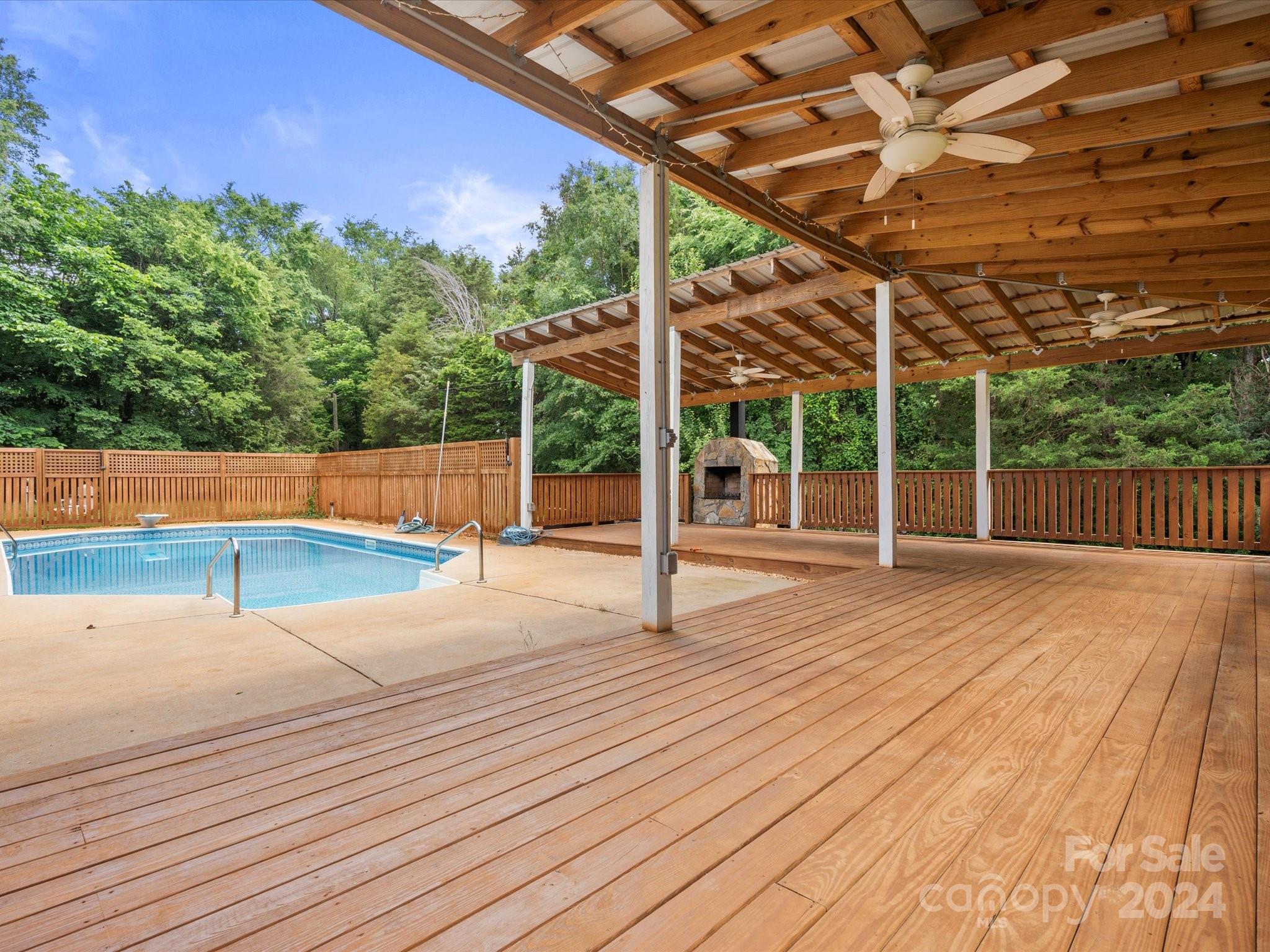 Hutchinson Place - Residential