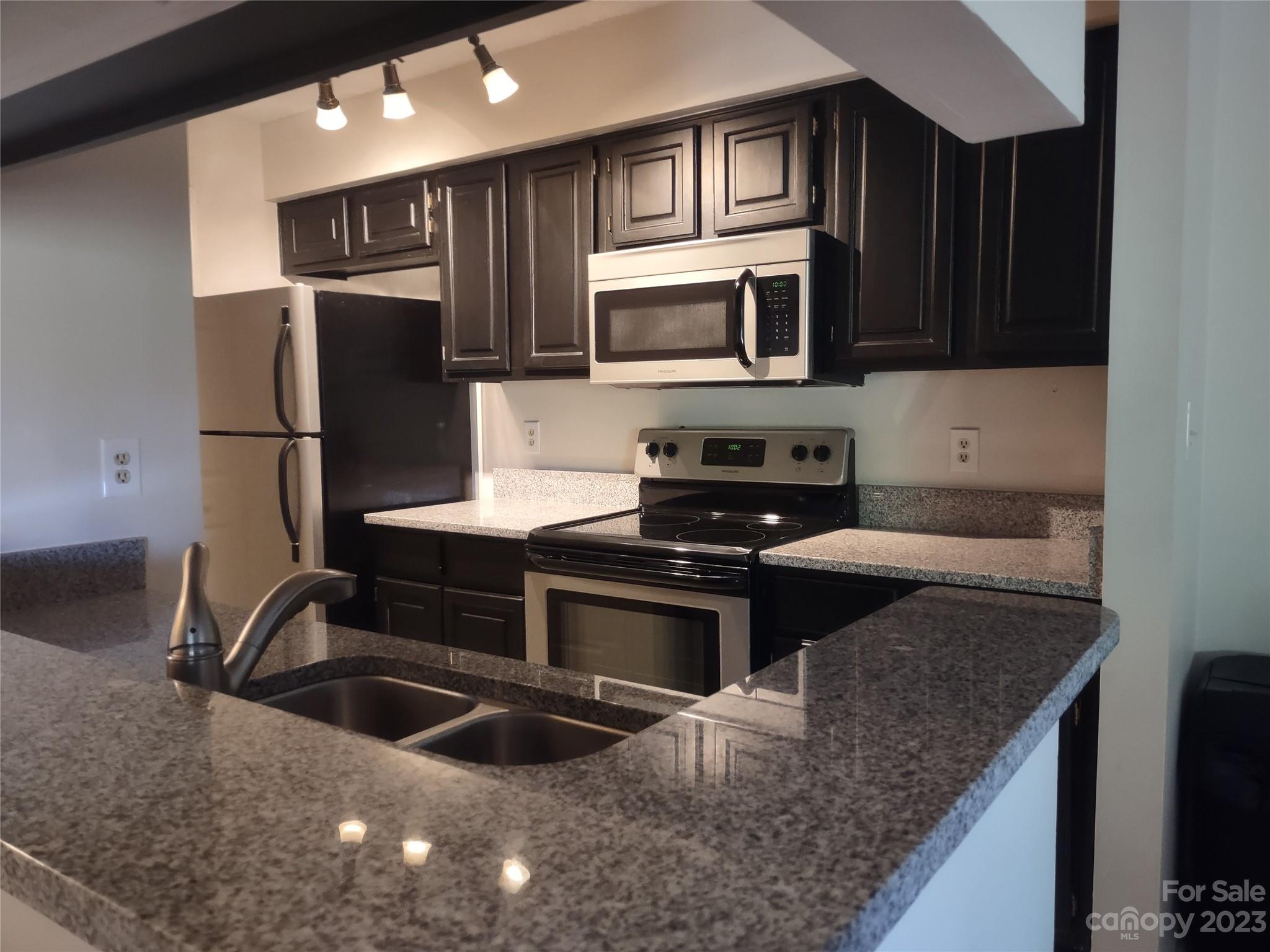 Admirals Quarters - Residential