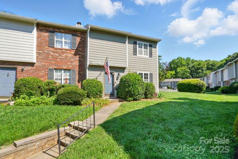 6044 Heath Valley Road Charlotte NC 28210