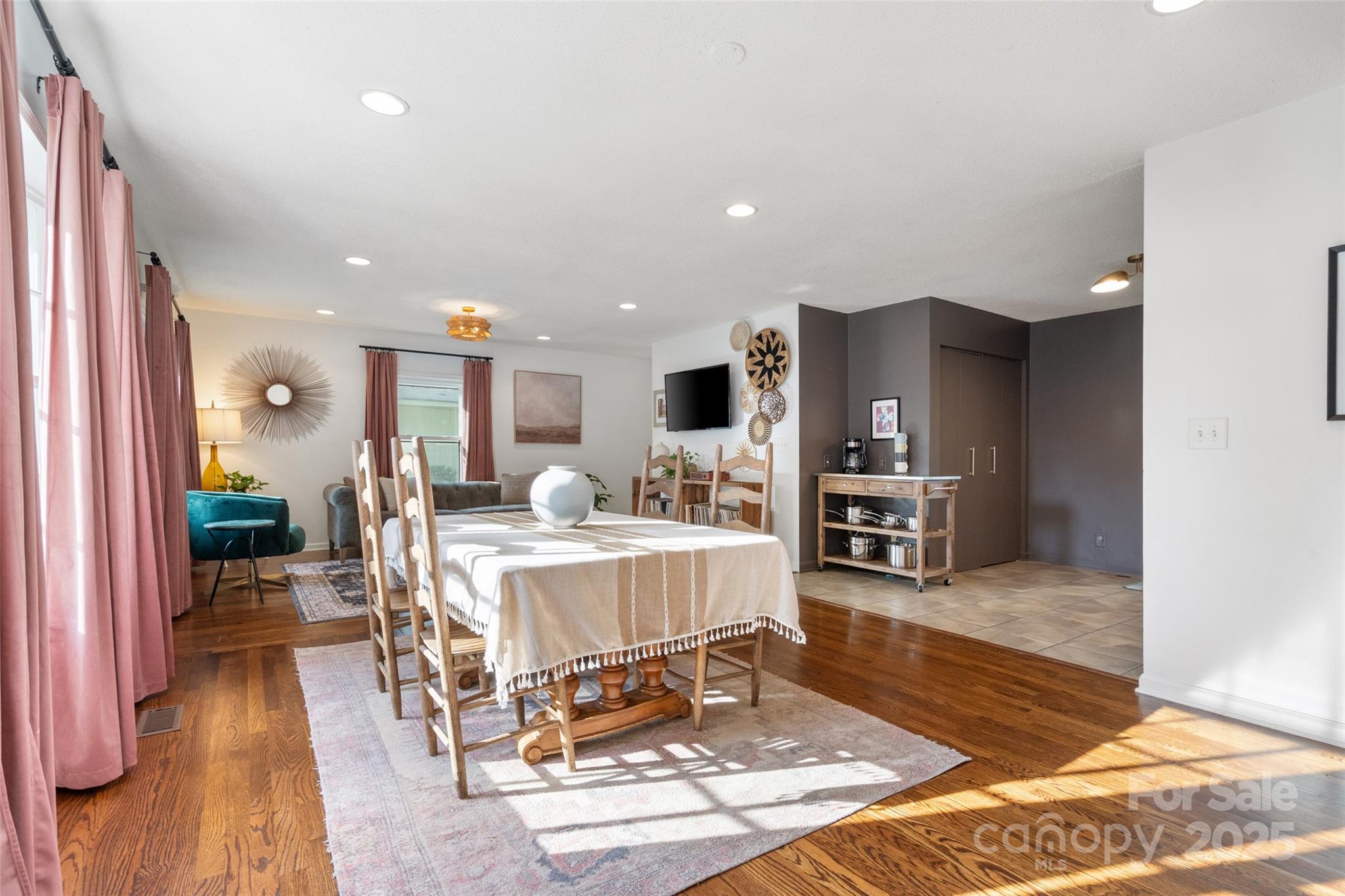 808 Sharon Drive
