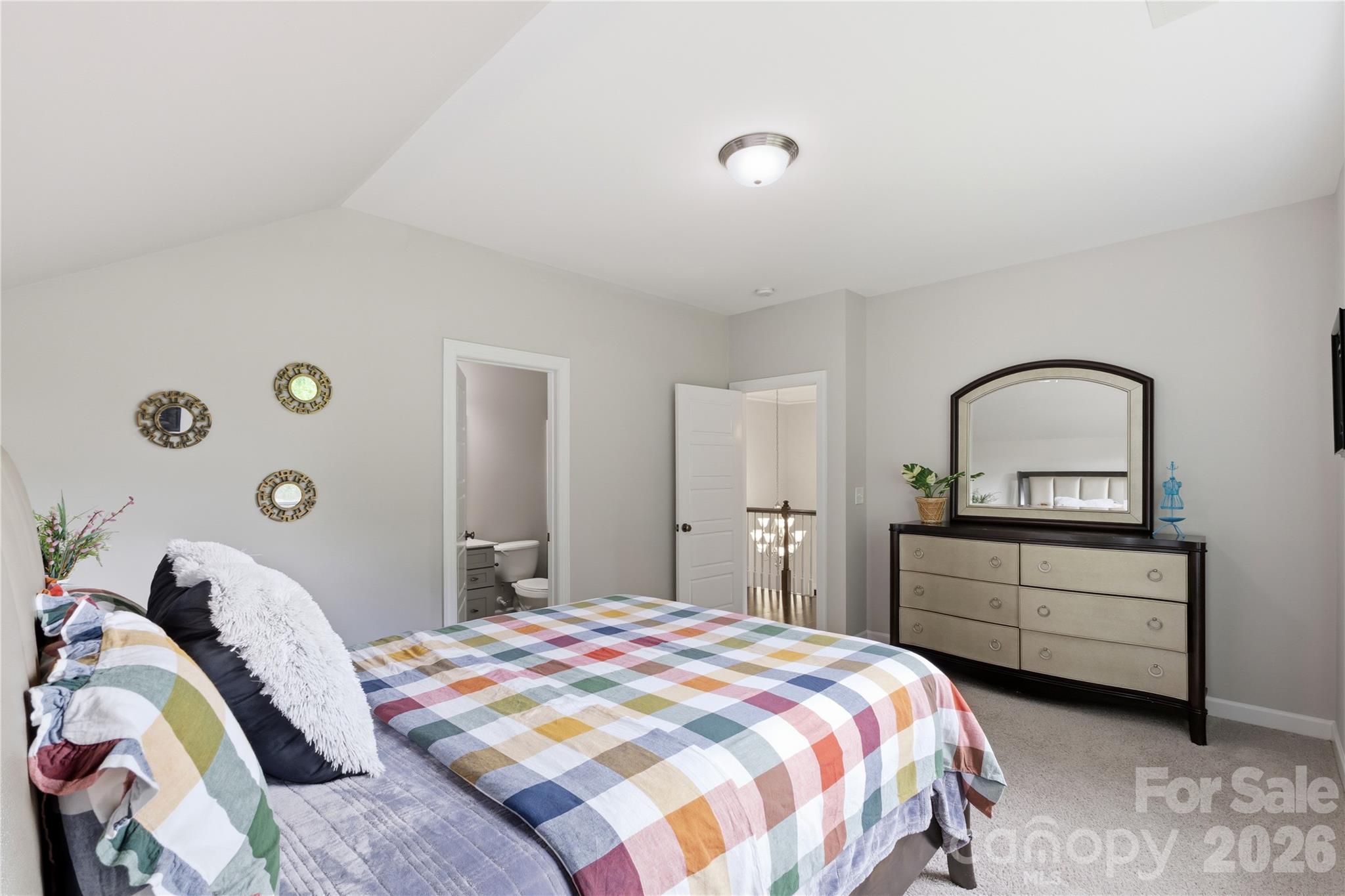 Hollister - Residential