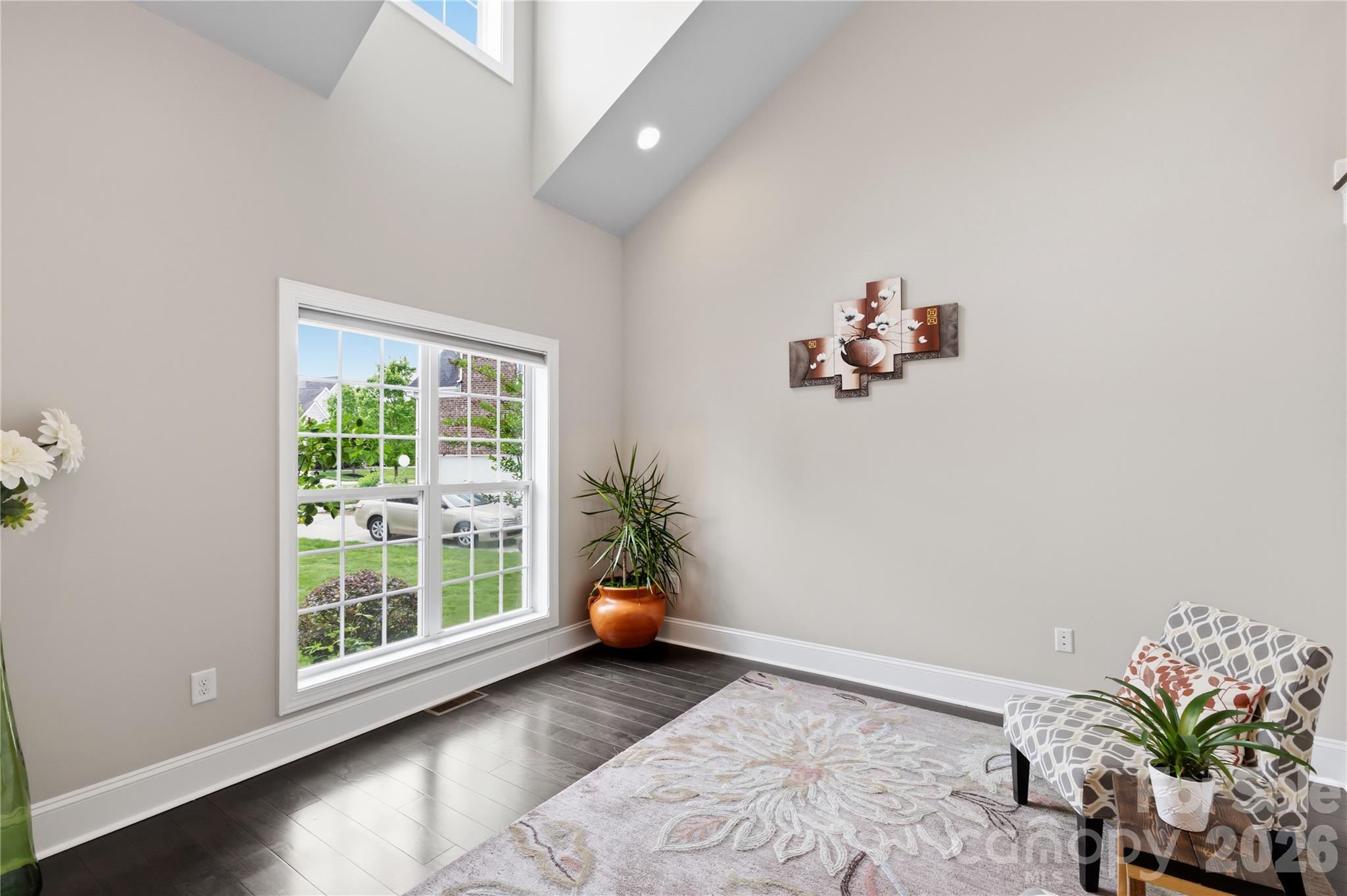 Hollister - Residential