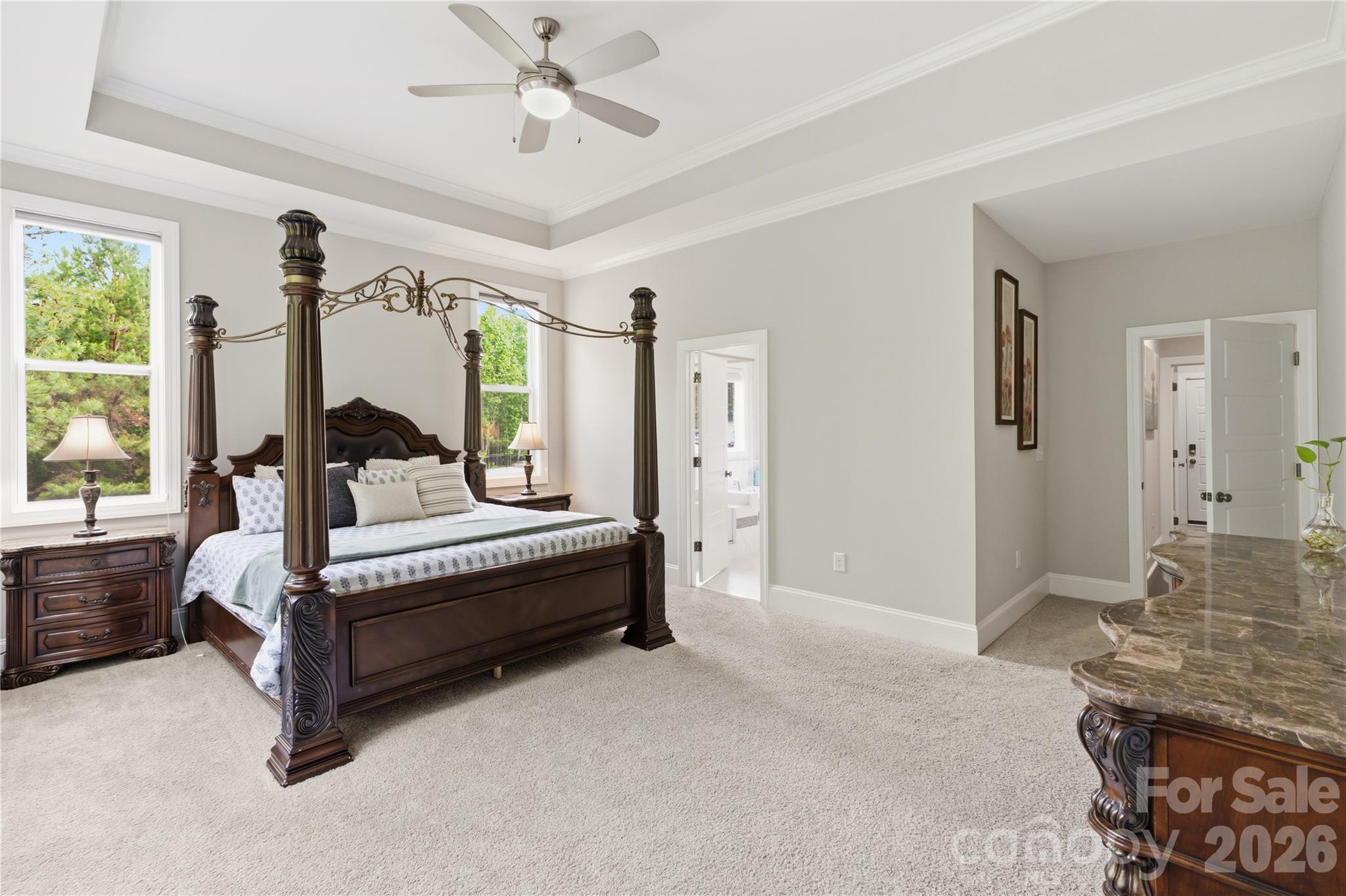Hollister - Residential