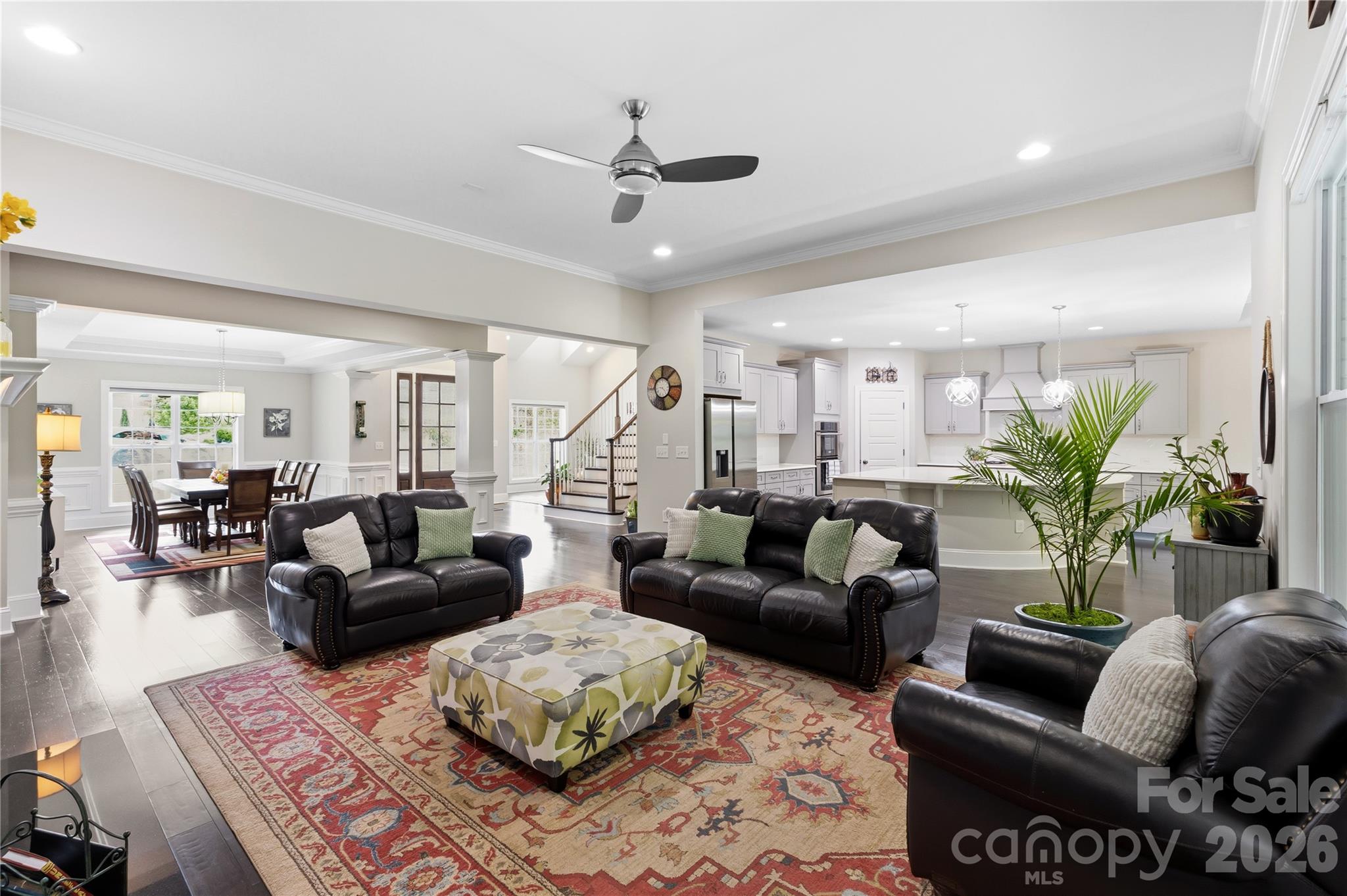 Hollister - Residential