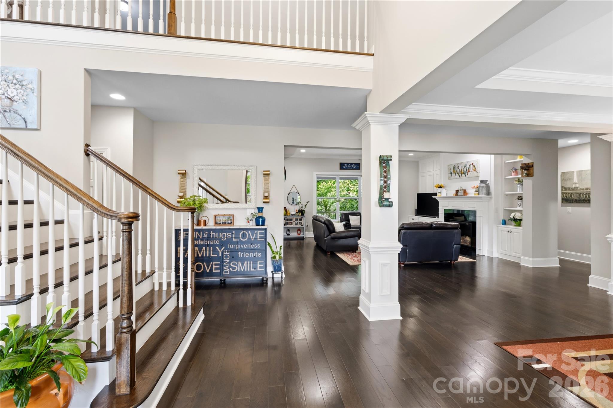 Hollister - Residential