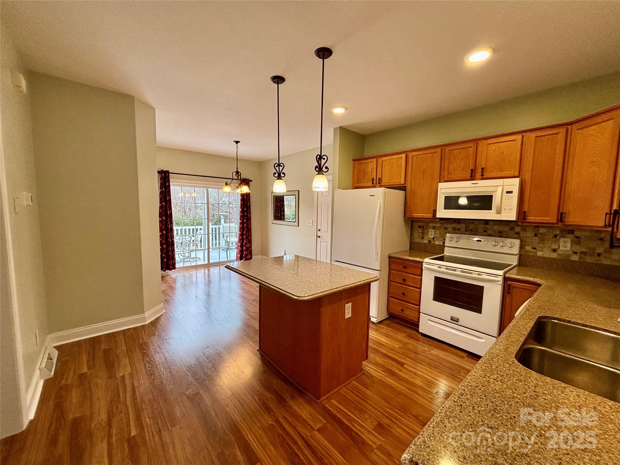 Riverwind - Residential