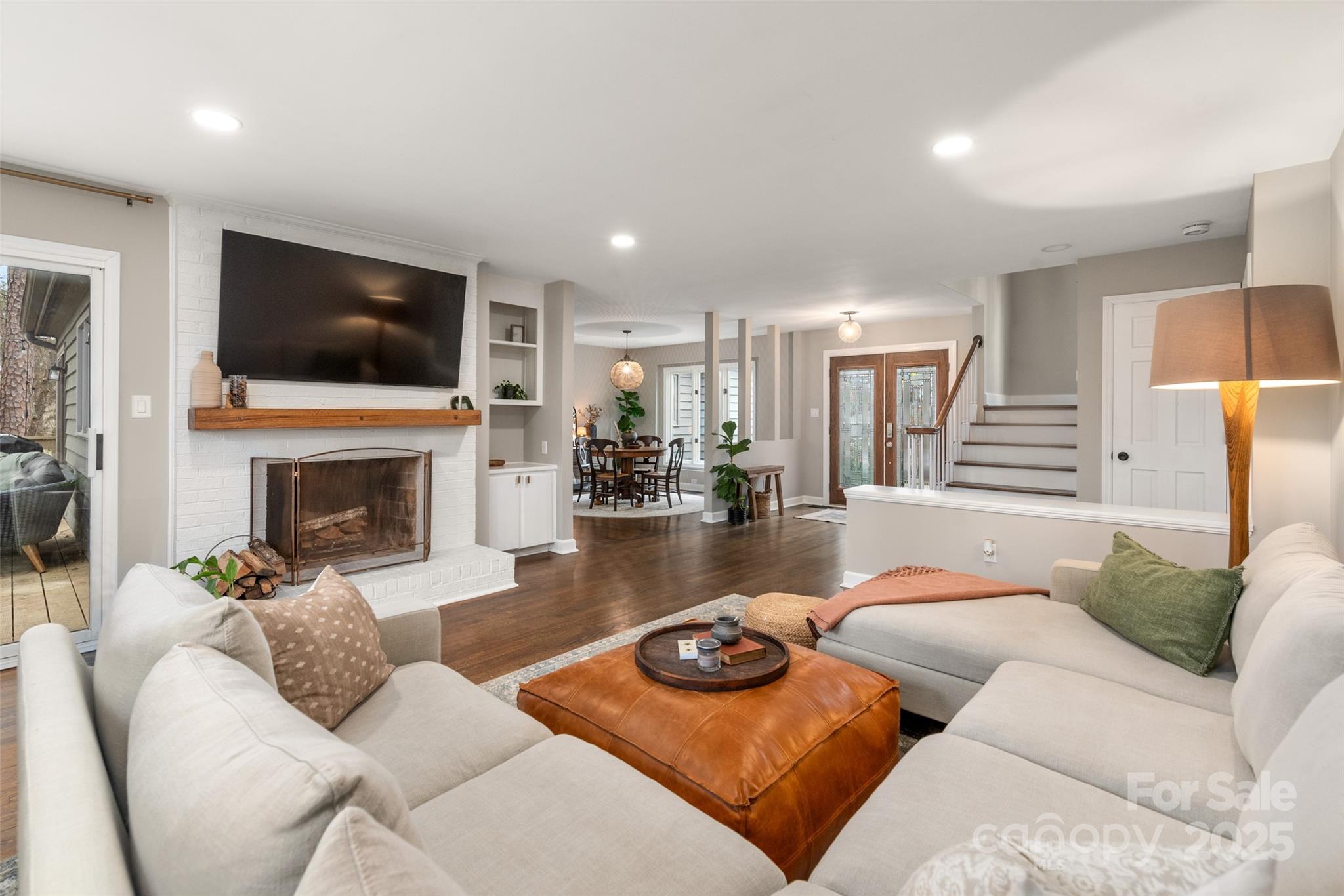 River Hills - Residential