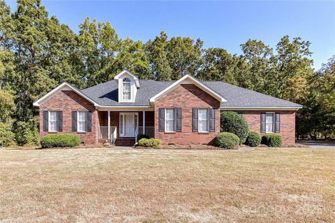 410 W Elm Street Wingate NC 28174