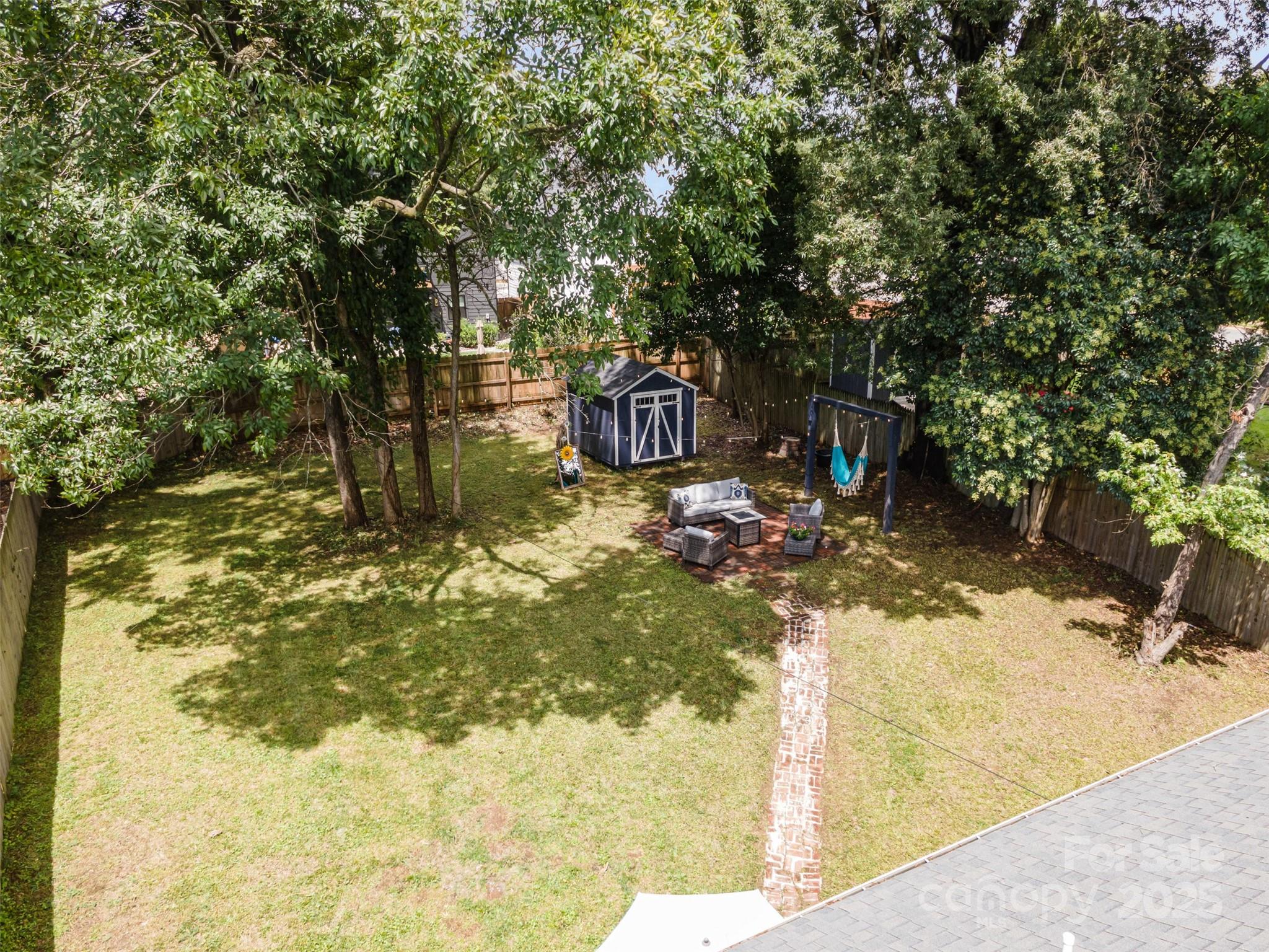 Charlotte, North Carolina 28205, United States, 2 Bedrooms Bedrooms, ,1 BathroomBathrooms,Residential,Active,191835