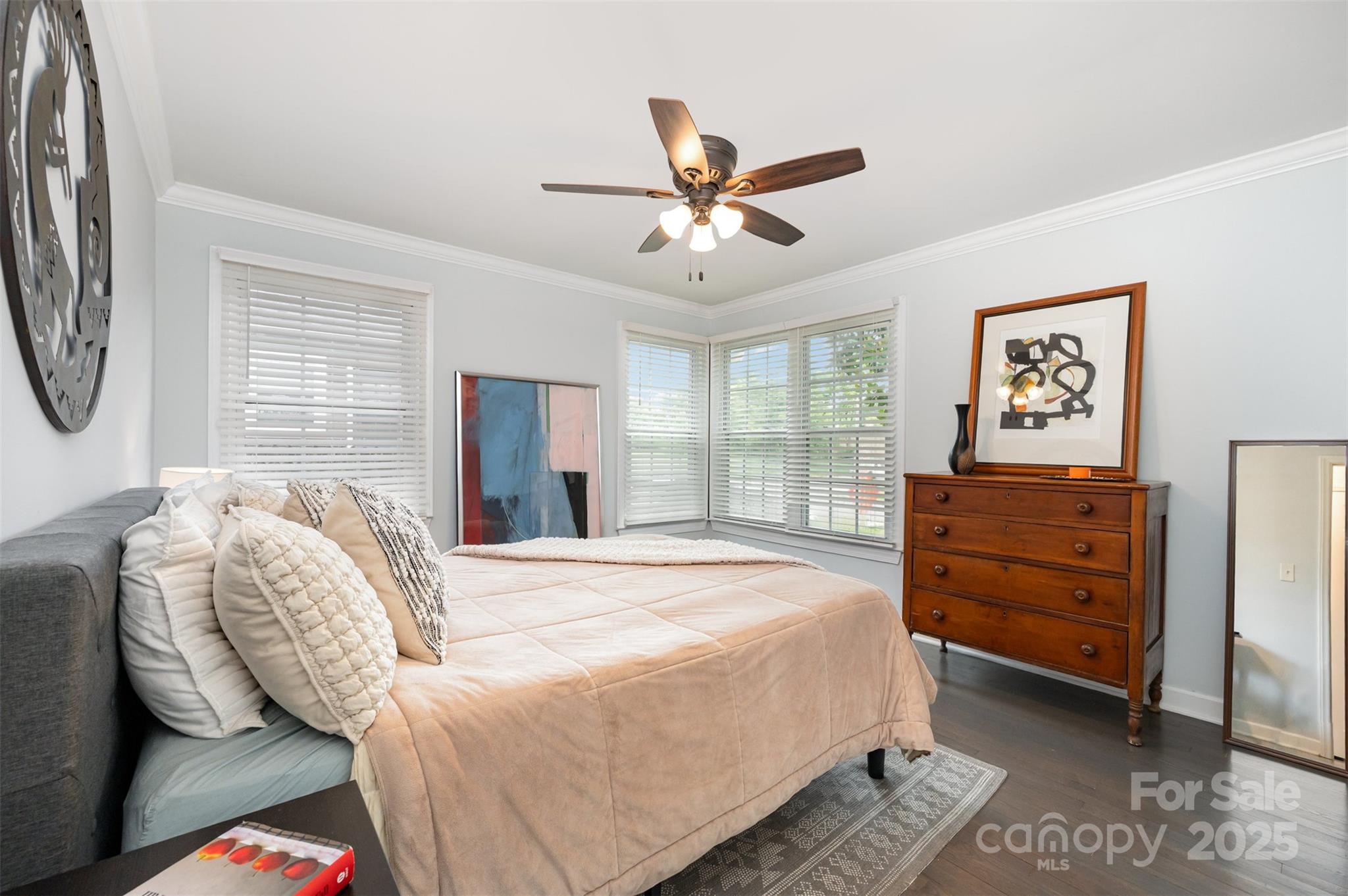 Charlotte, North Carolina 28205, United States, 2 Bedrooms Bedrooms, ,1 BathroomBathrooms,Residential,Active,191835