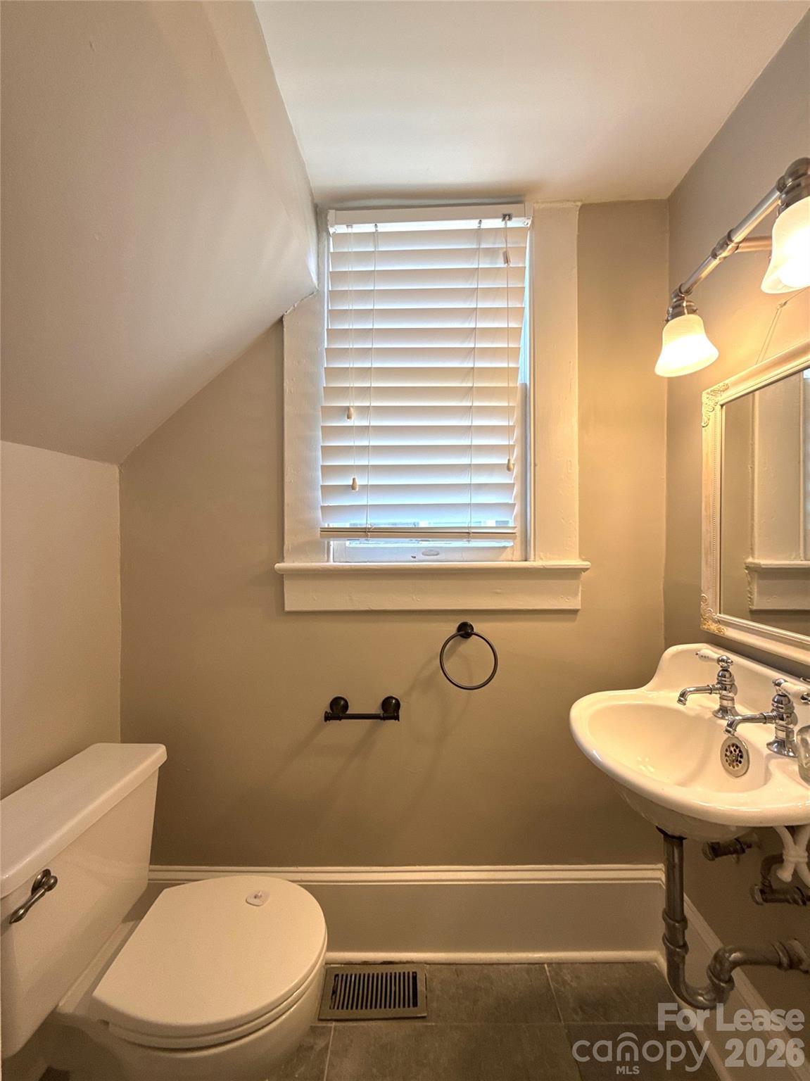 Elizabeth - Residential Lease