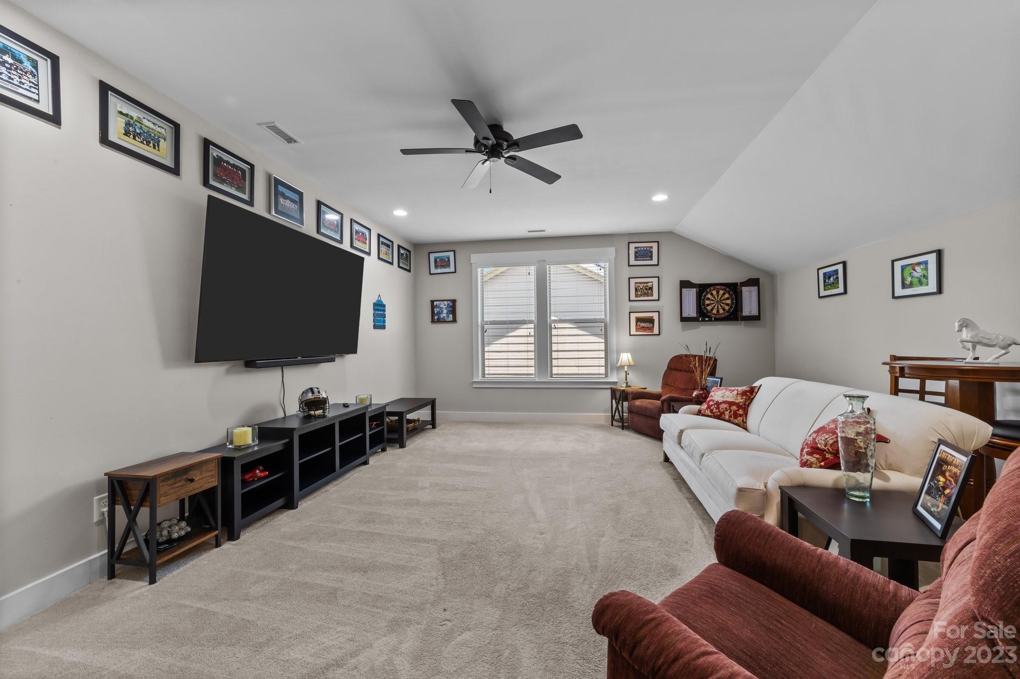 Johnson Manor - Residential