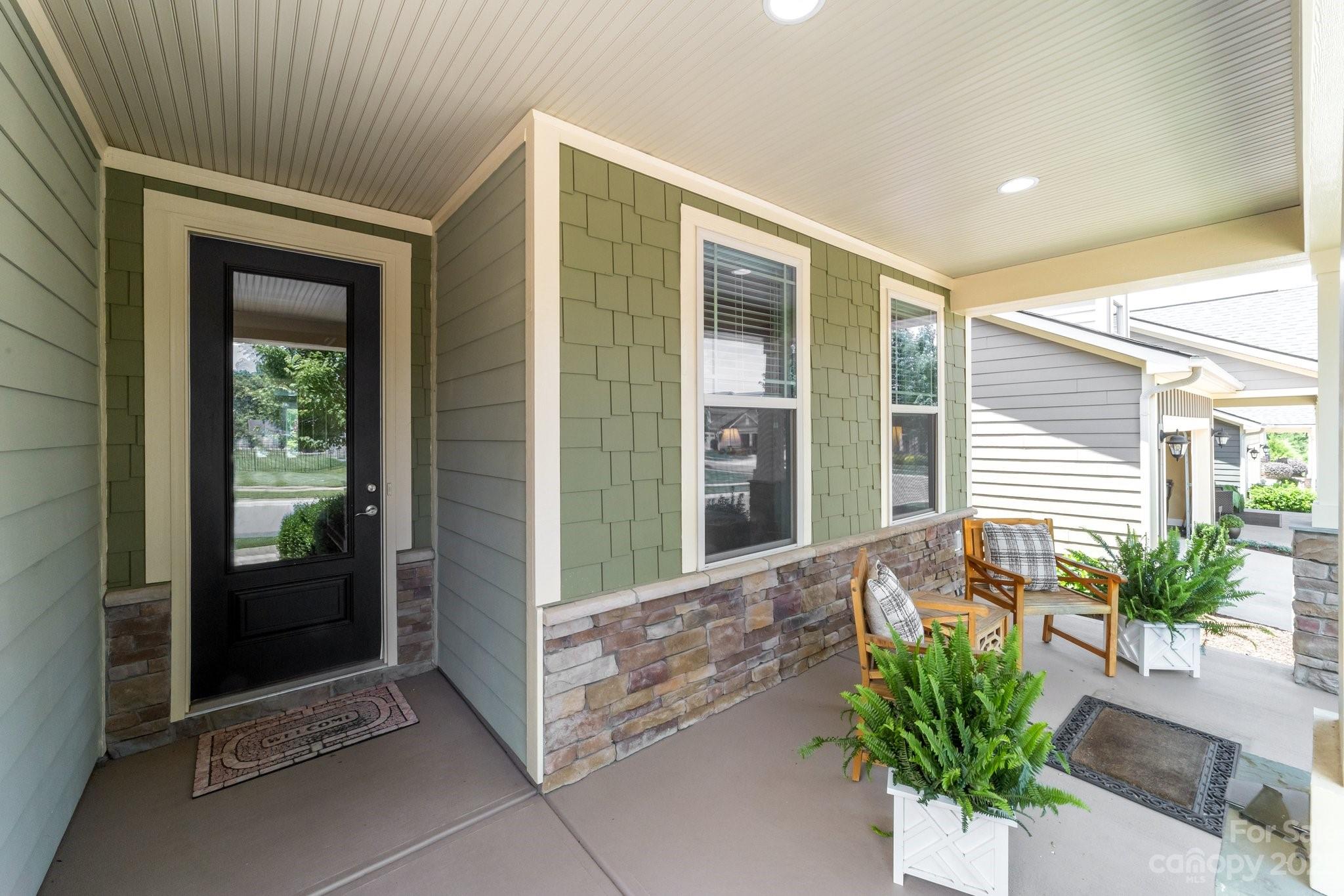 Johnson Manor - Residential