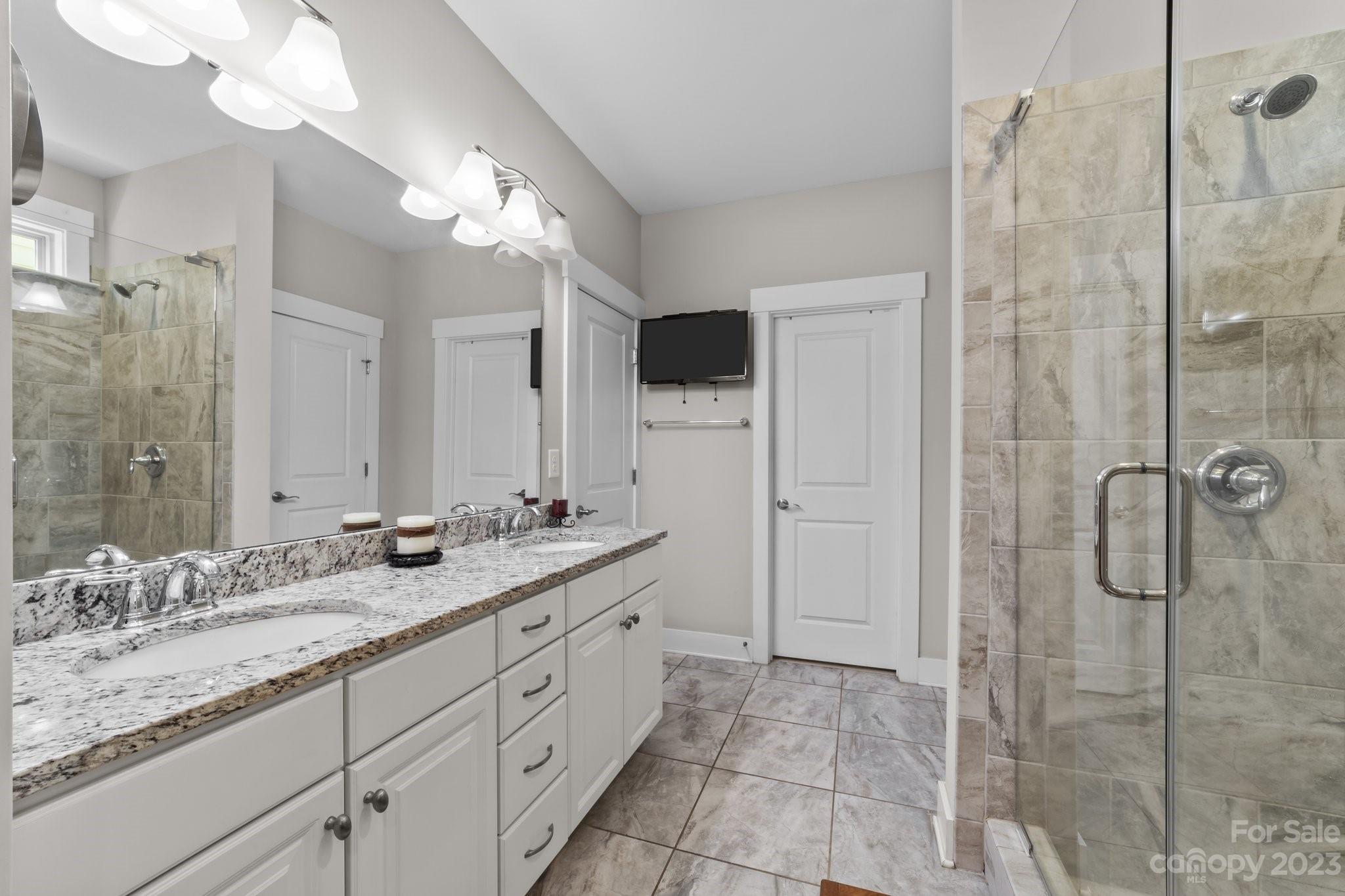 Johnson Manor - Residential