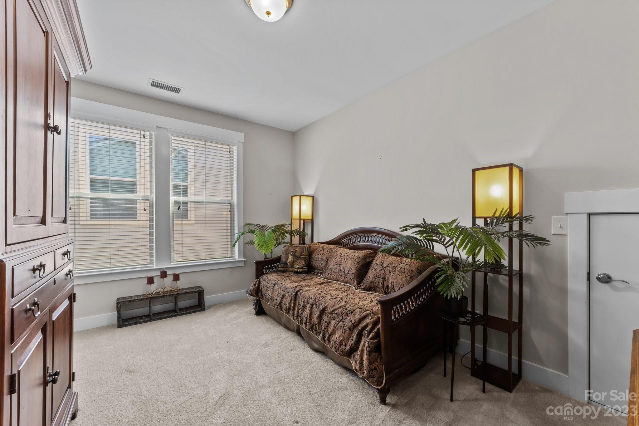 Johnson Manor - Residential