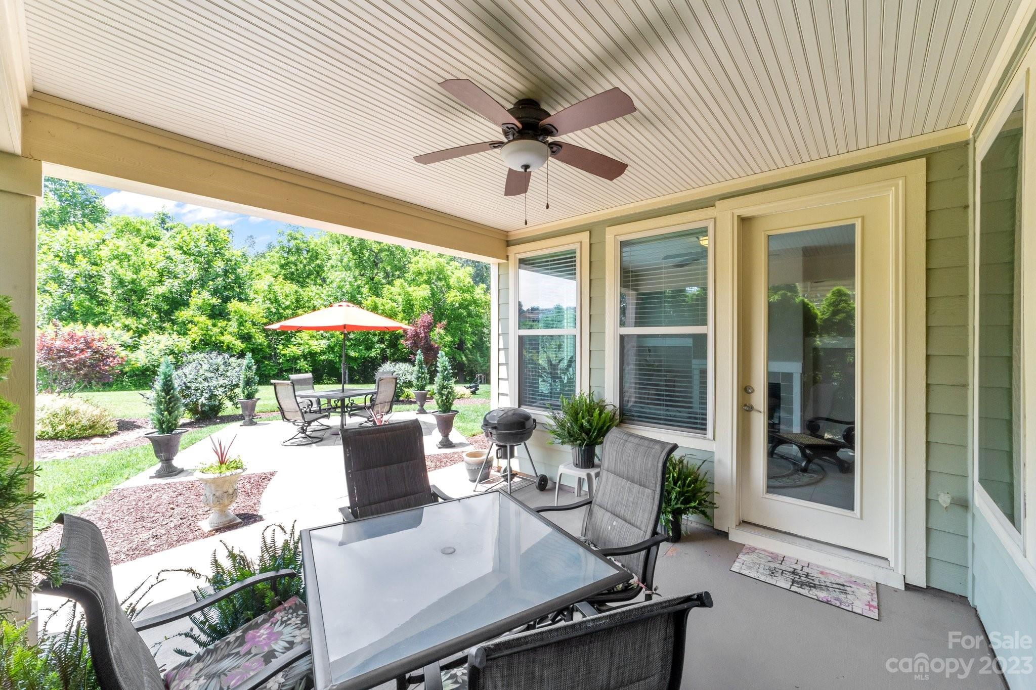 Johnson Manor - Residential