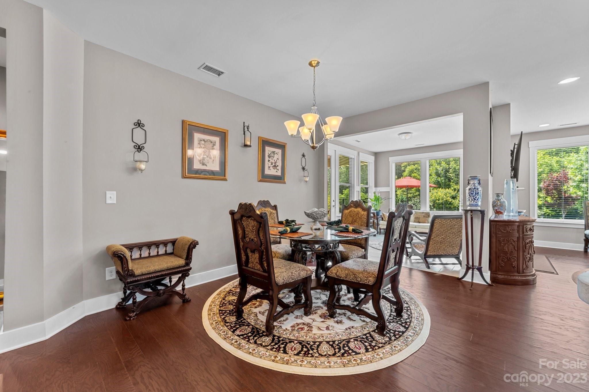 Johnson Manor - Residential