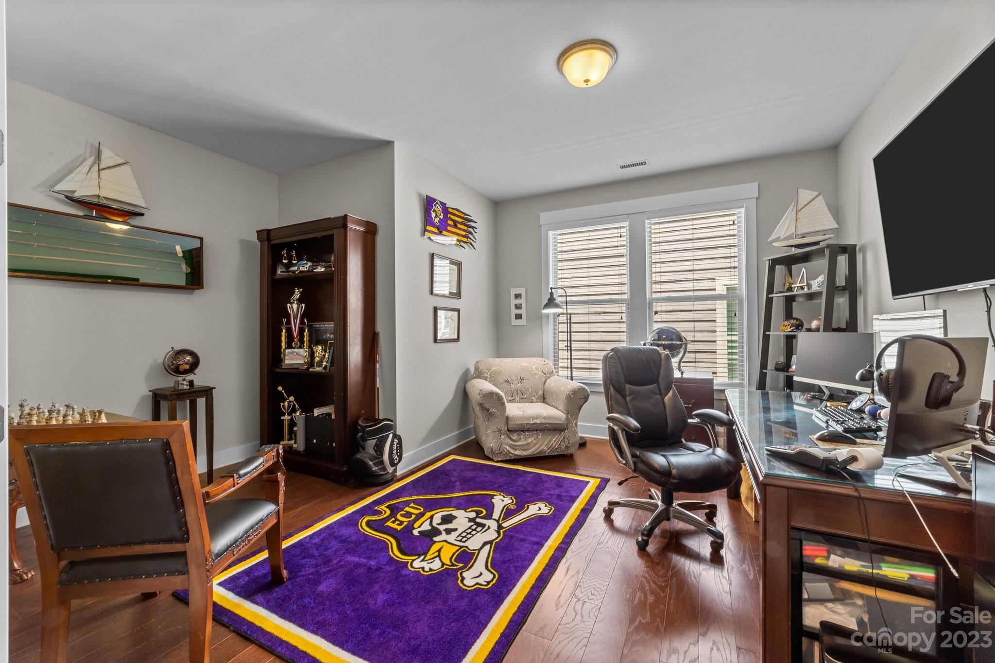 Johnson Manor - Residential