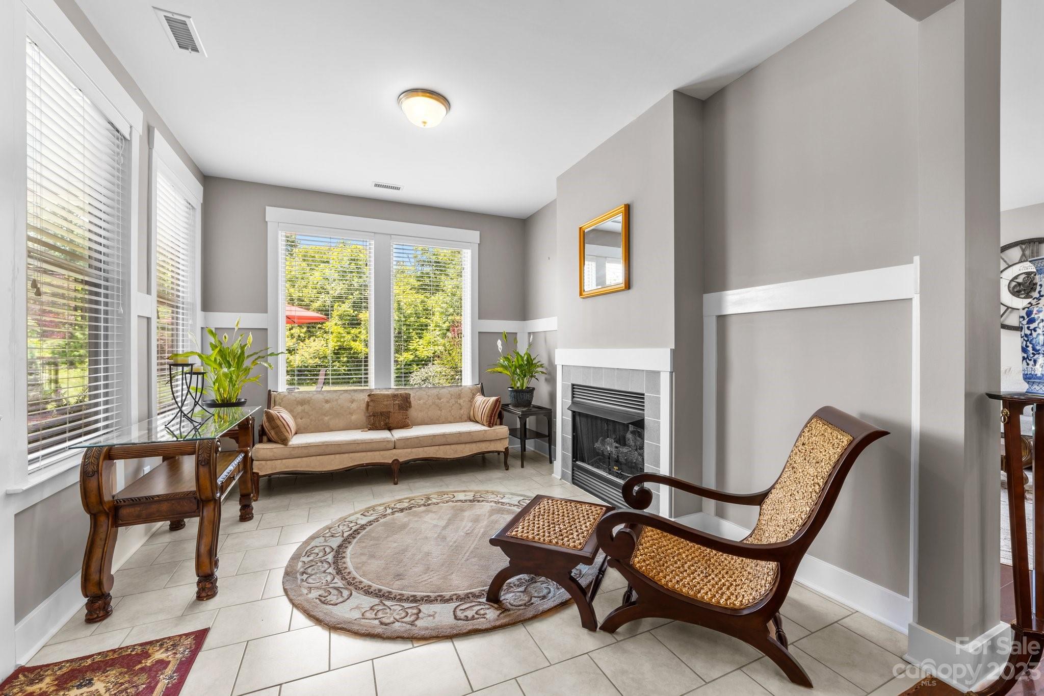 Johnson Manor - Residential