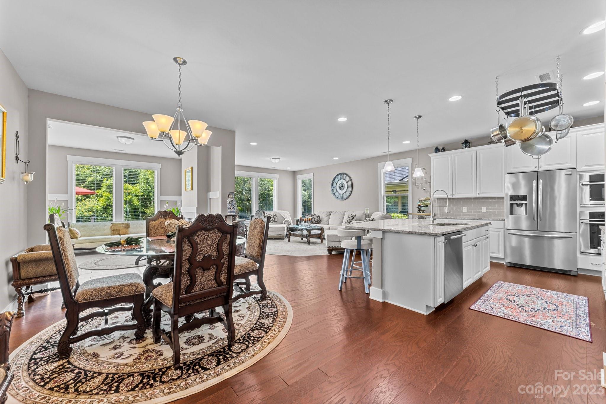 Johnson Manor - Residential