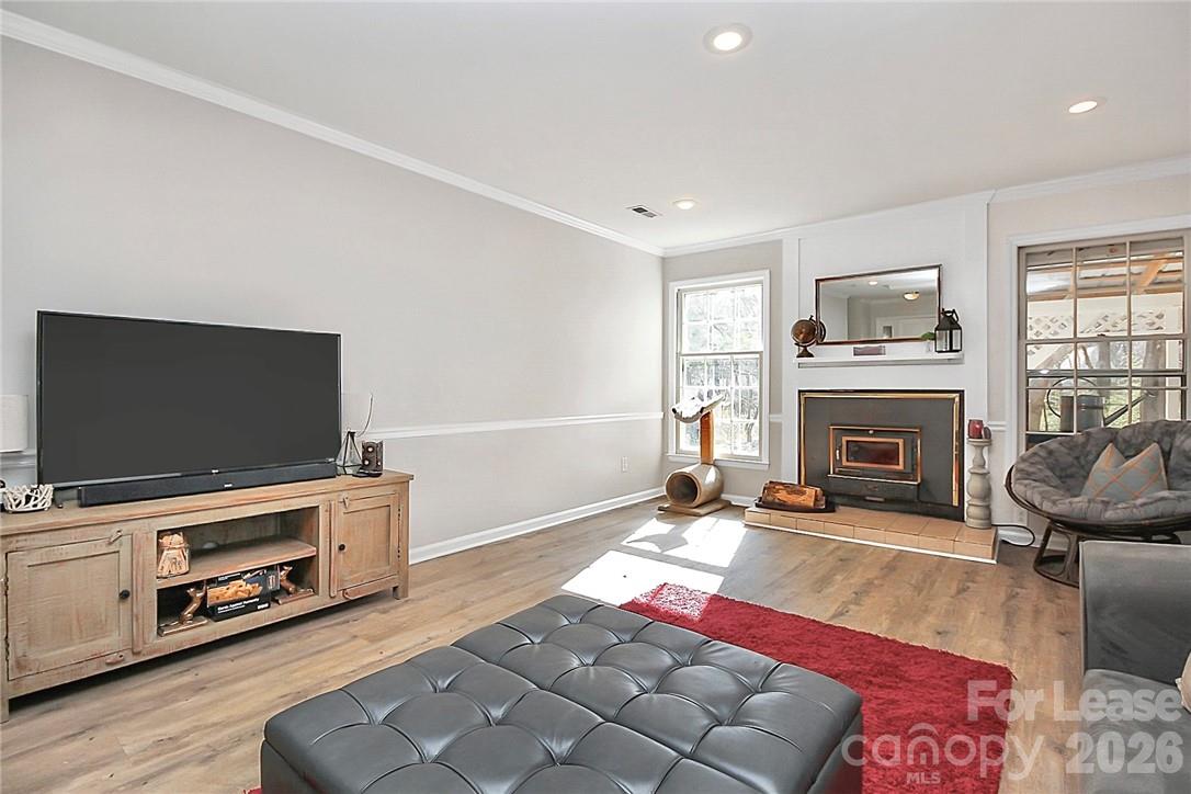 Falconbridge - Residential Lease