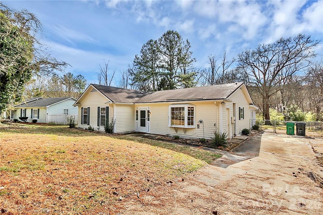 8729 Timbercrest Circle