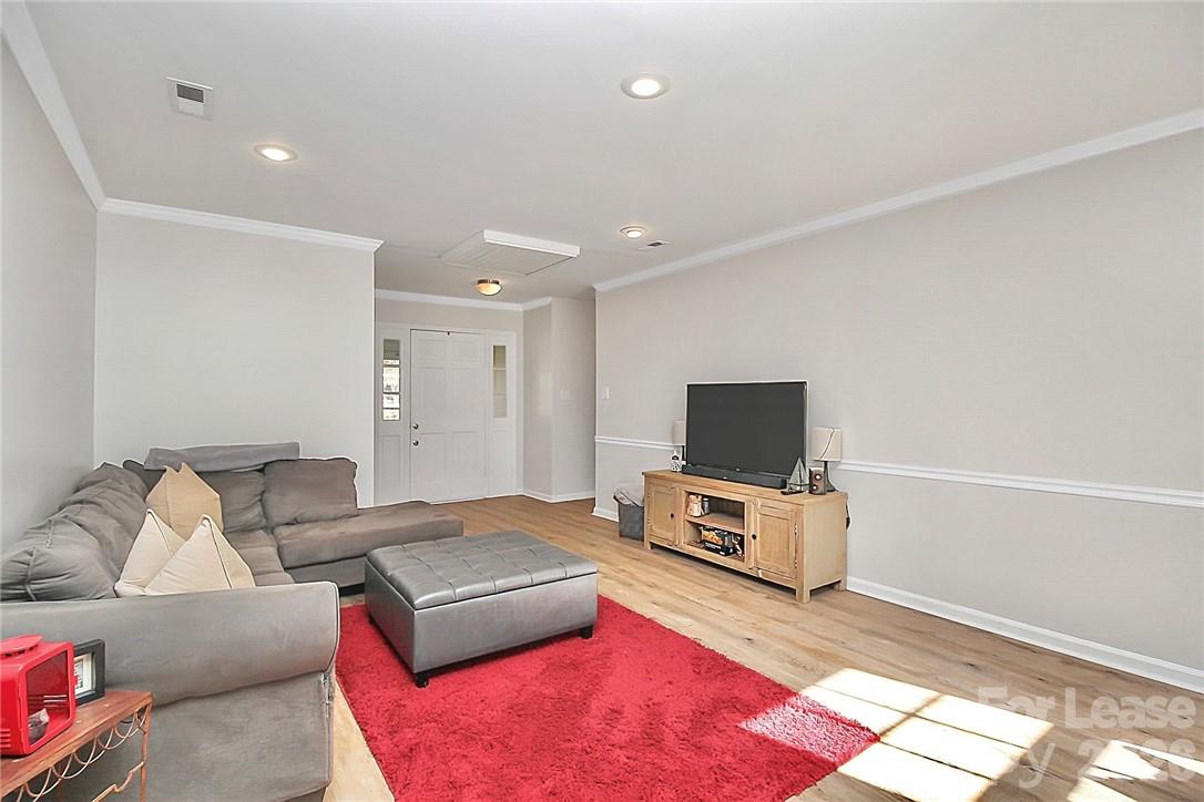 Falconbridge - Residential Lease