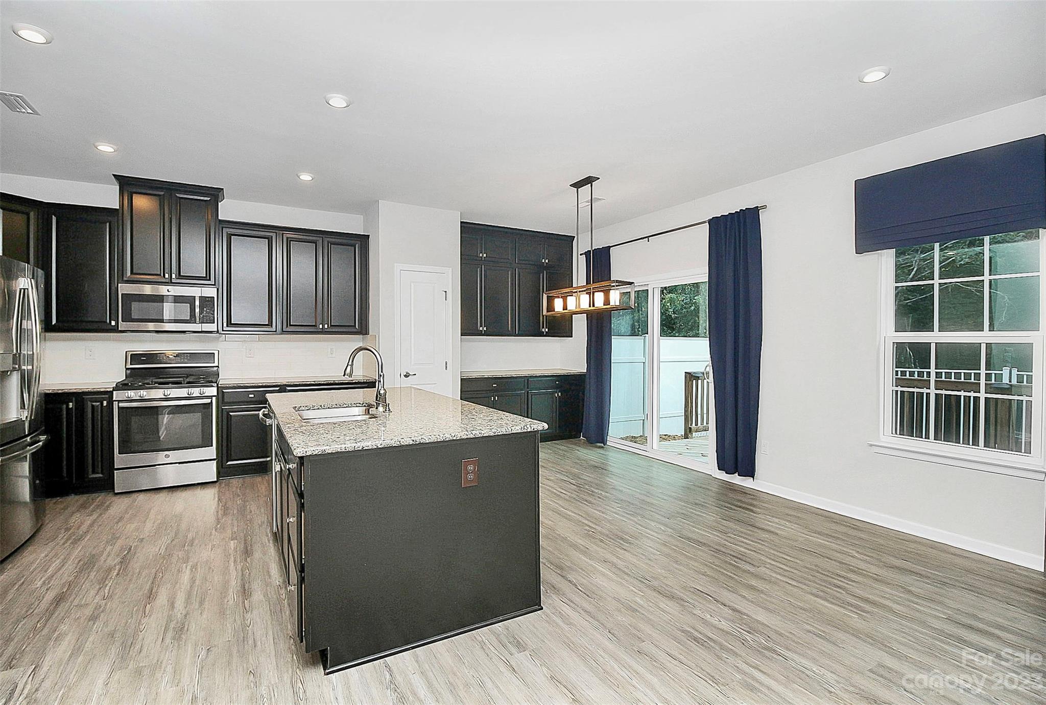 Mariners Pointe at Smithstone - Residential