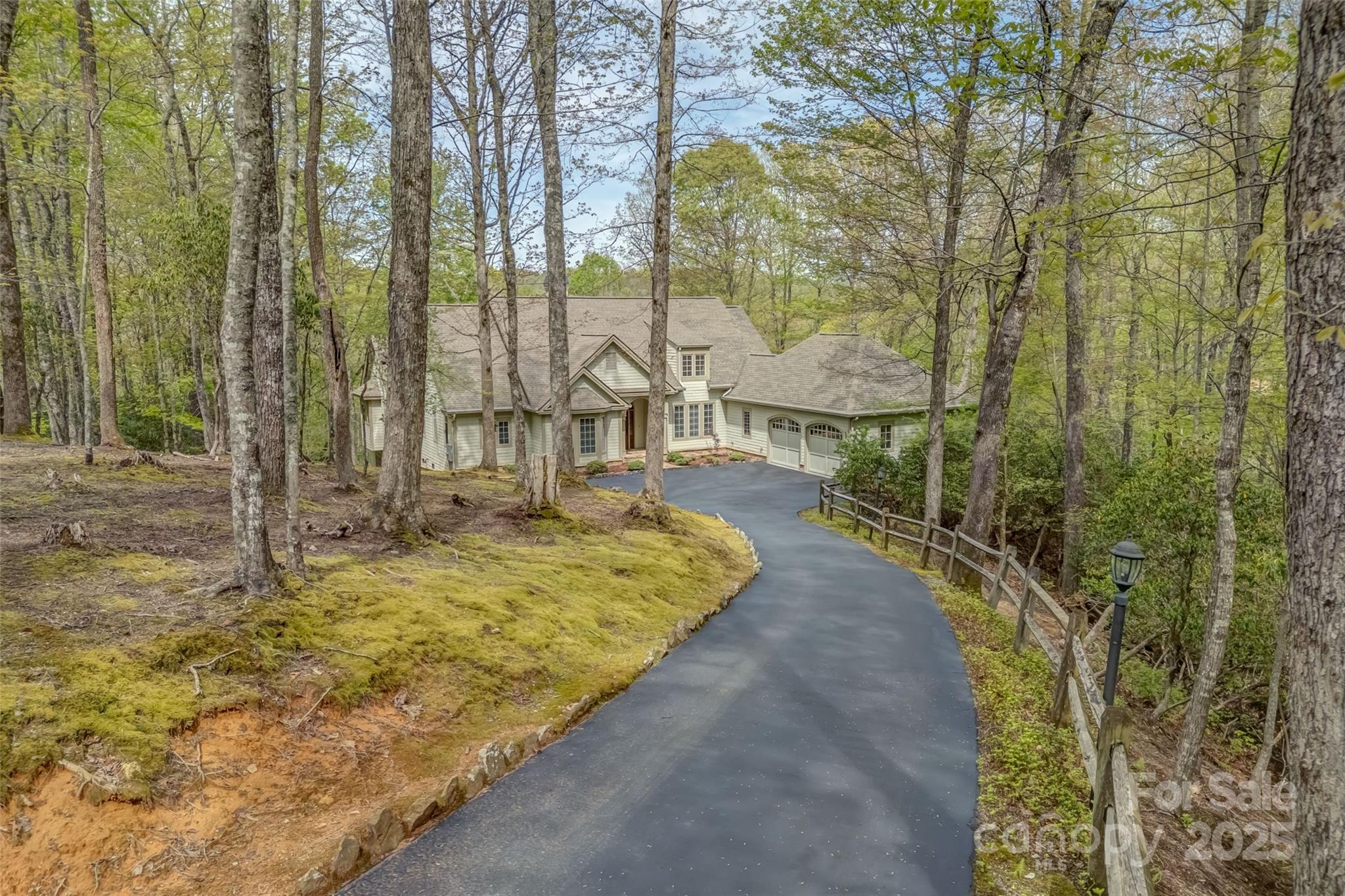 405 Kanasdatsi Drive