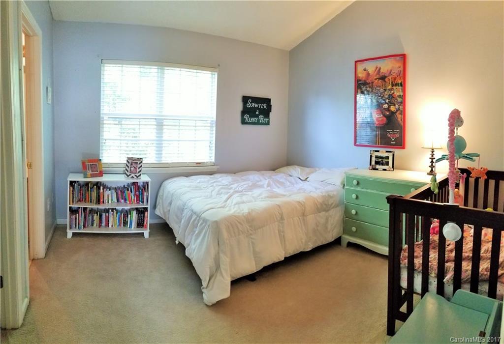 Maple Crest - Residential