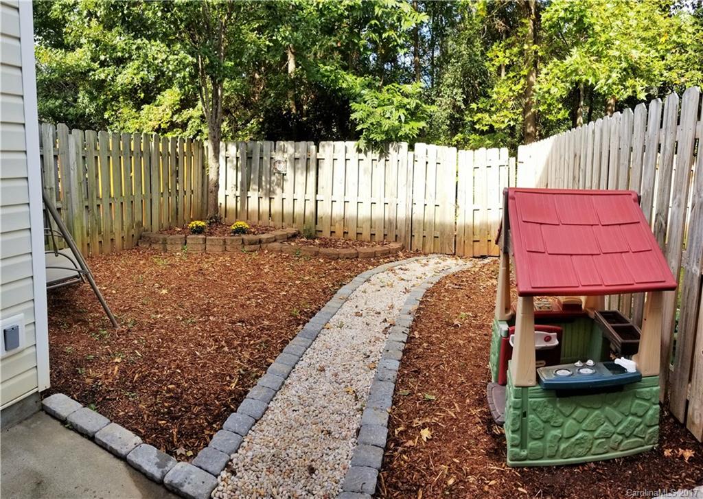 Maple Crest - Residential