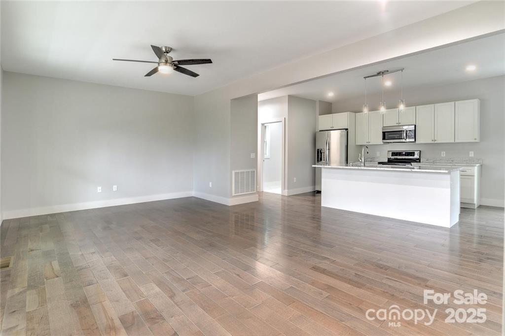 129 Aurora Drive 10