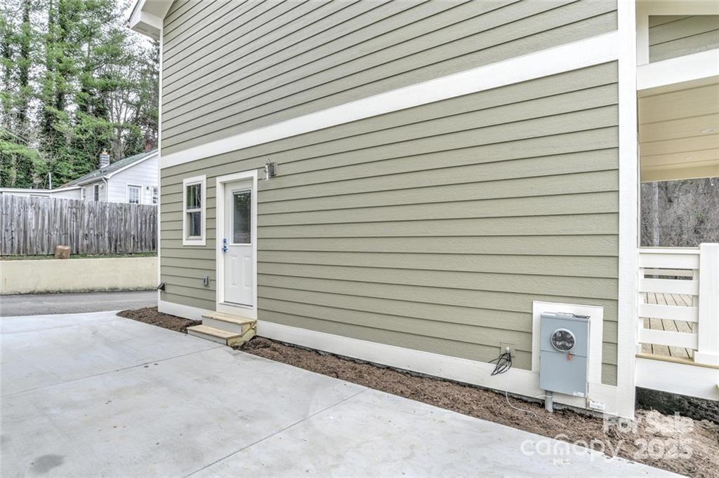 129 Aurora Drive 10