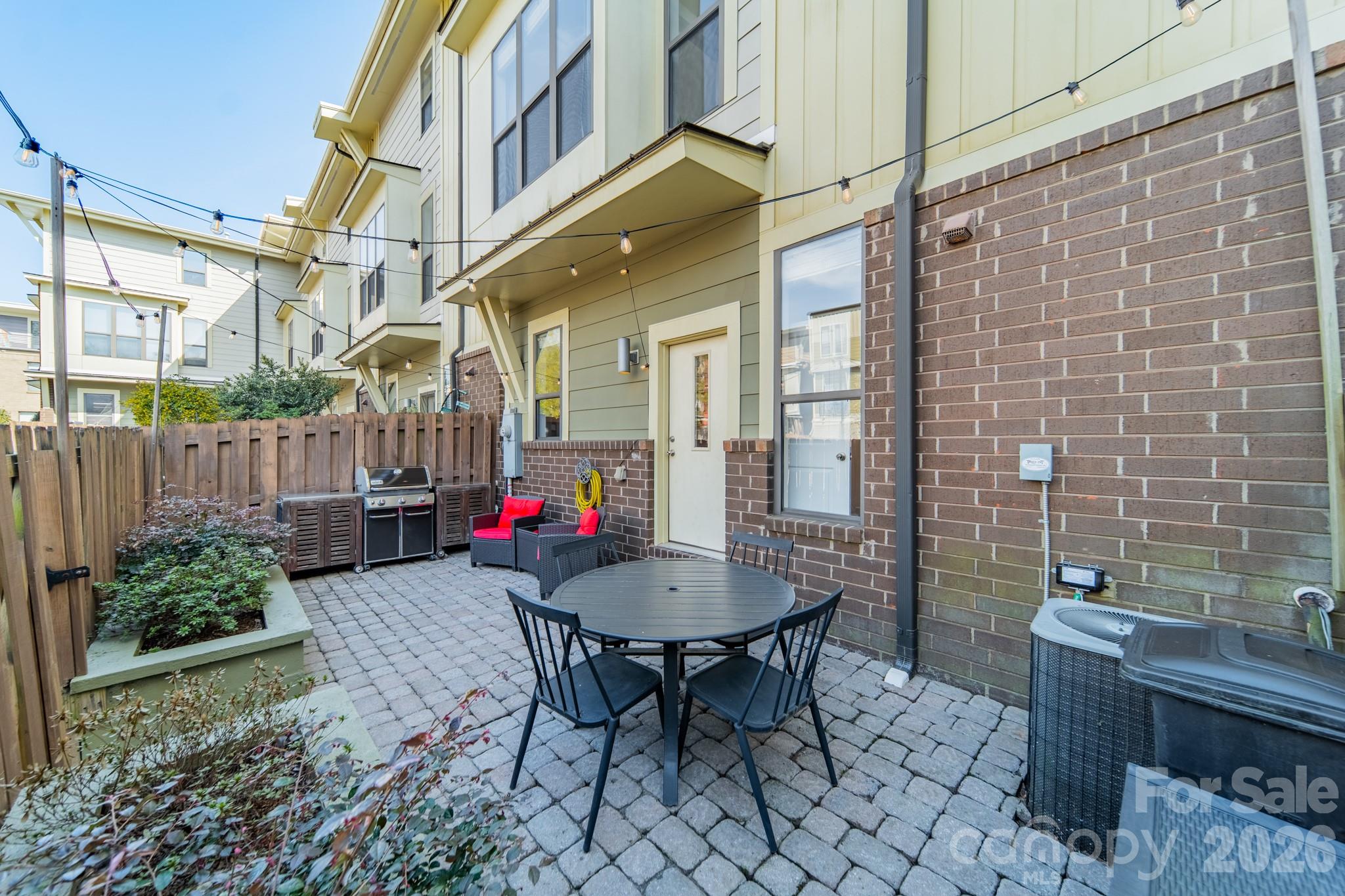 Steel Gardens - Residential