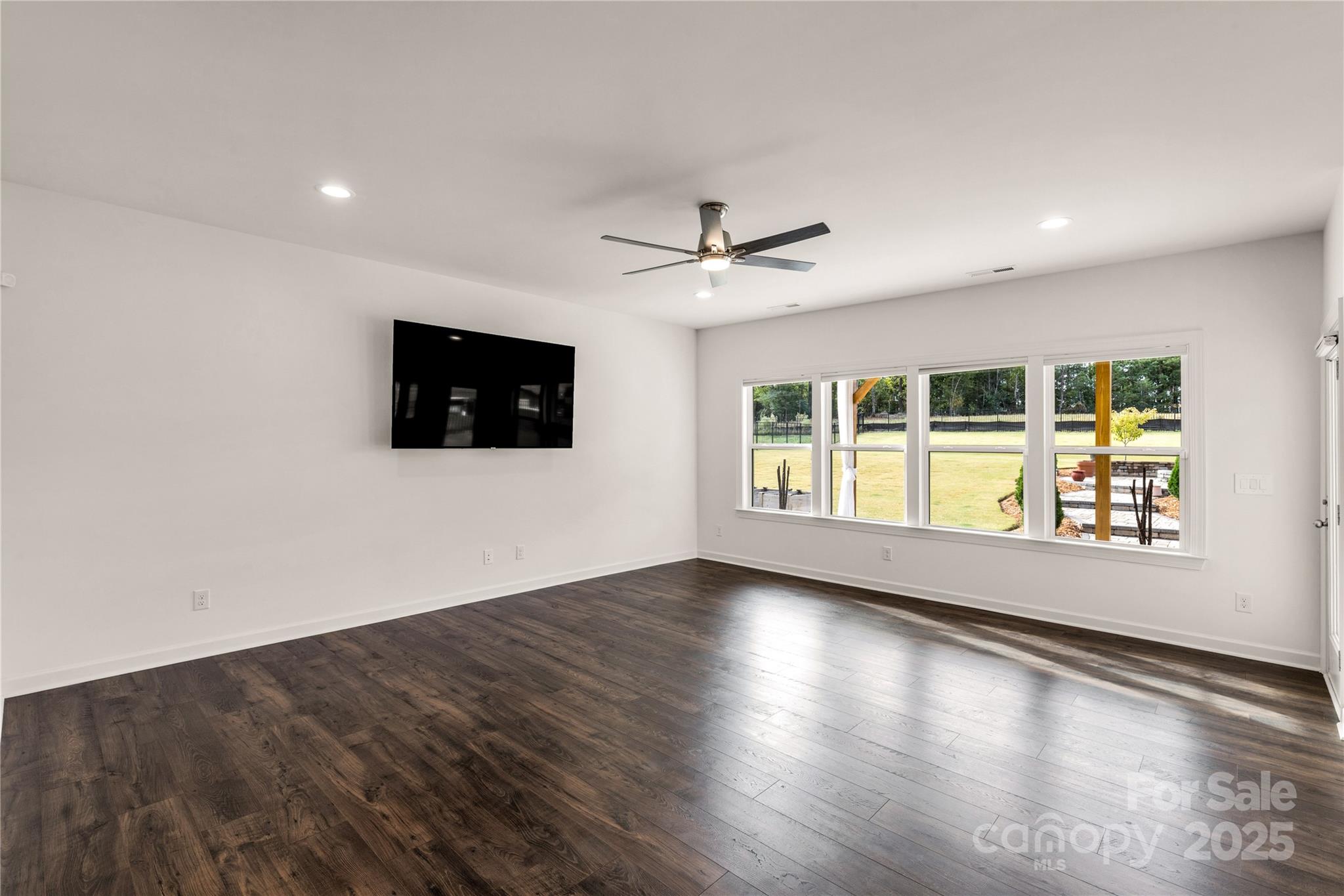 Edgewater - Residential