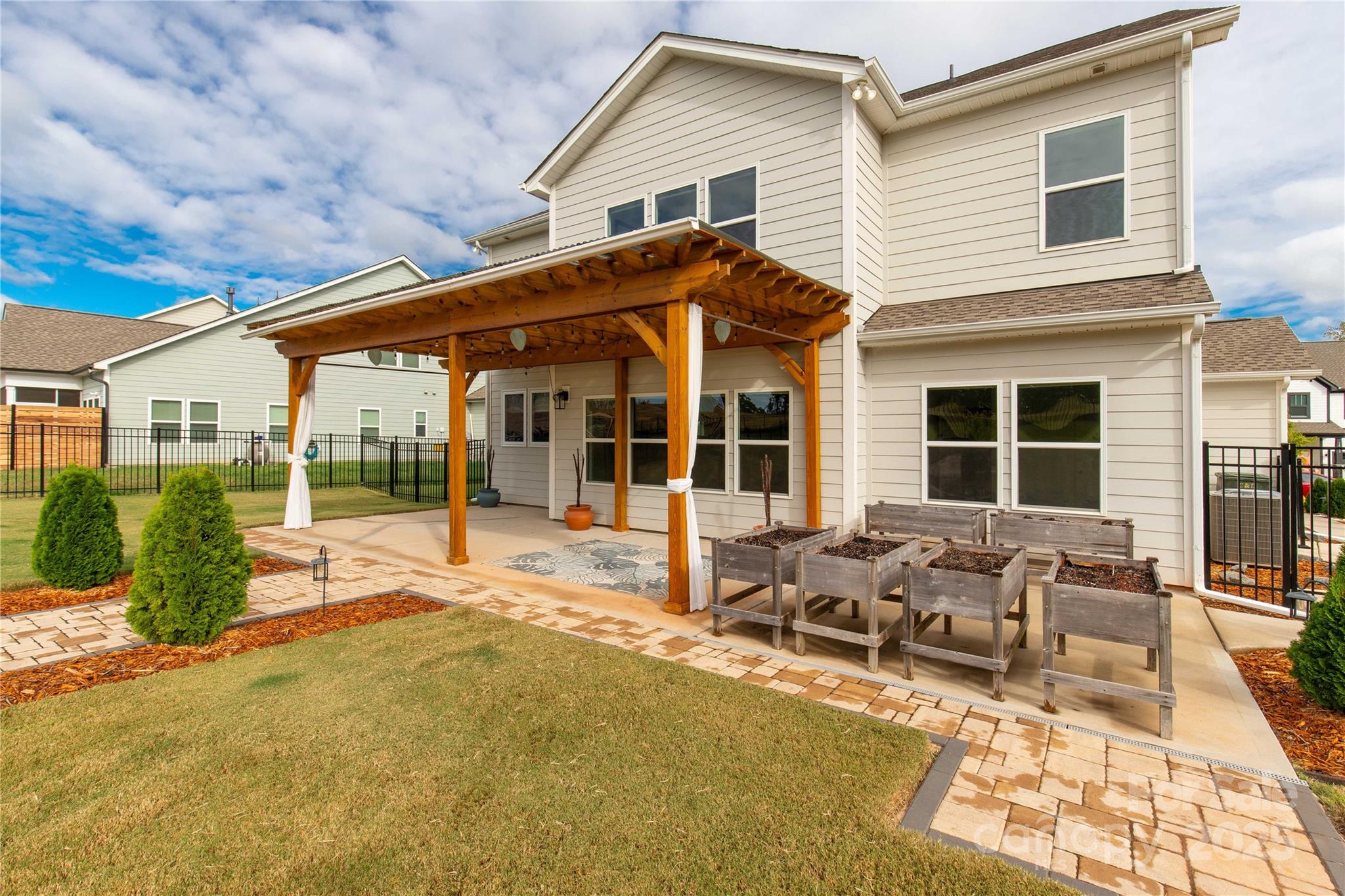 Edgewater - Residential