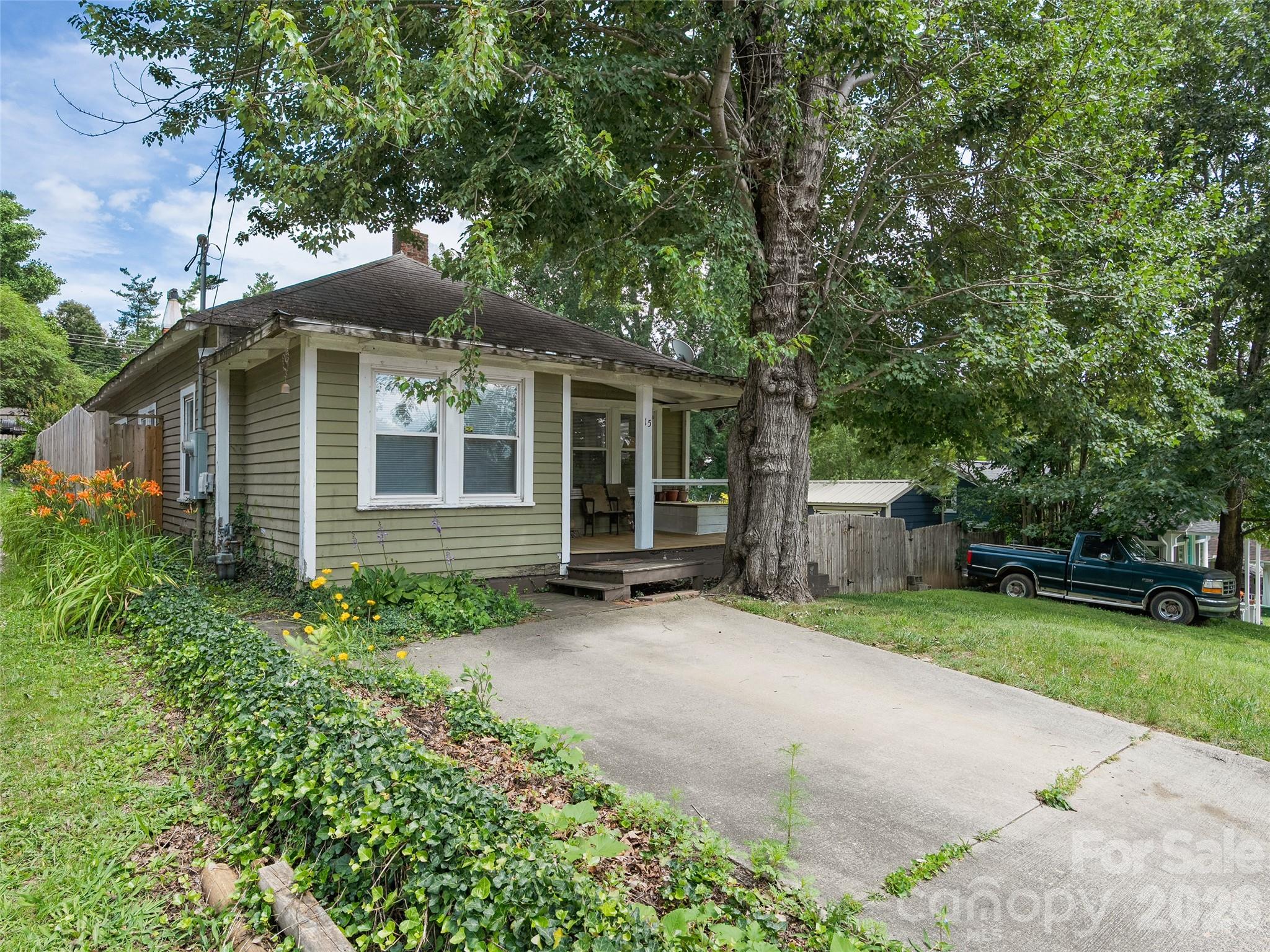 15 Craig Circle