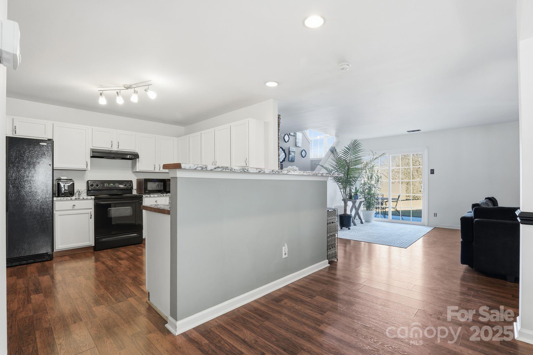 Sunset Oaks - Residential