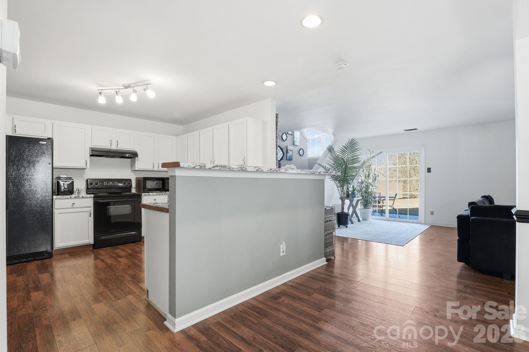 Sunset Oaks - Residential