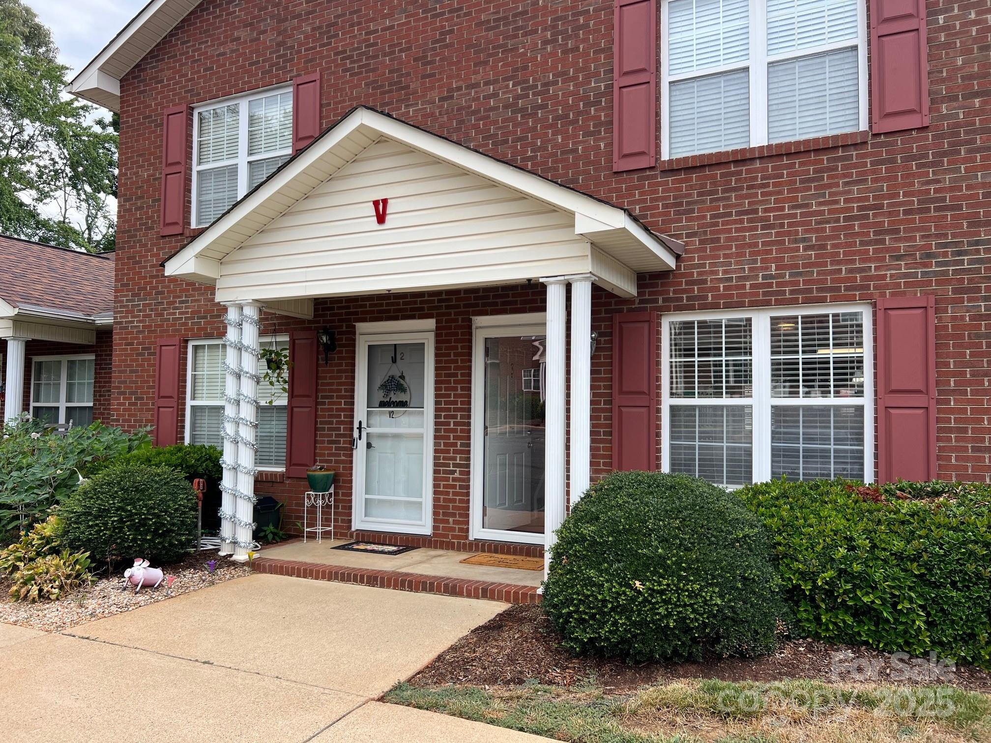 102 Brandywine Drive NE